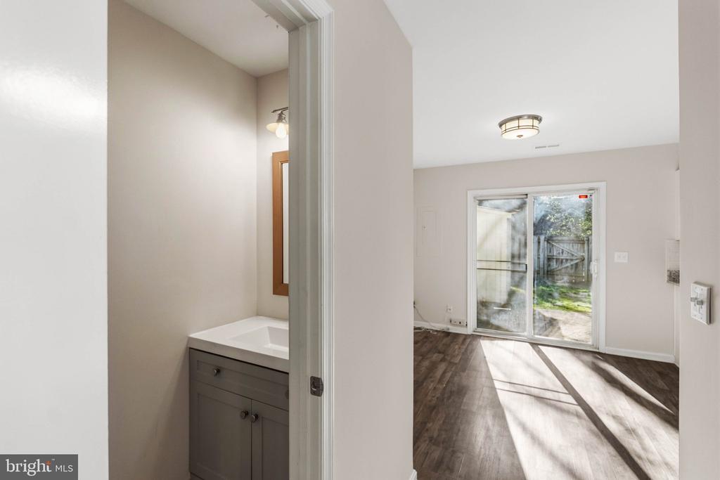 9928 MATTI HILL CT, FREDERICKSBURG, Virginia 22408, 2 Bedrooms Bedrooms, ,2 BathroomsBathrooms,Residential,9928 MATTI HILL CT,VASP2040382 MLS # VASP2040382