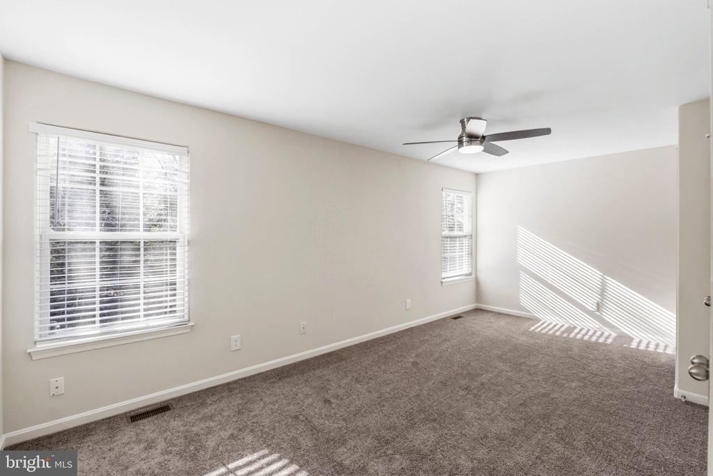 9928 MATTI HILL CT, FREDERICKSBURG, Virginia 22408, 2 Bedrooms Bedrooms, ,2 BathroomsBathrooms,Residential,9928 MATTI HILL CT,VASP2040382 MLS # VASP2040382