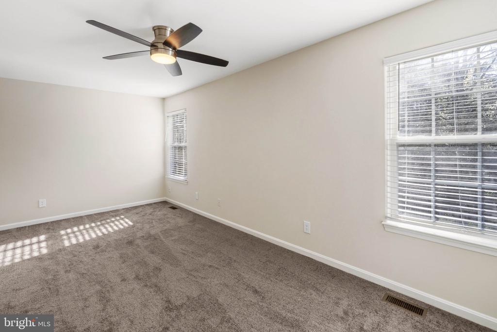 9928 MATTI HILL CT, FREDERICKSBURG, Virginia 22408, 2 Bedrooms Bedrooms, ,2 BathroomsBathrooms,Residential,9928 MATTI HILL CT,VASP2040382 MLS # VASP2040382