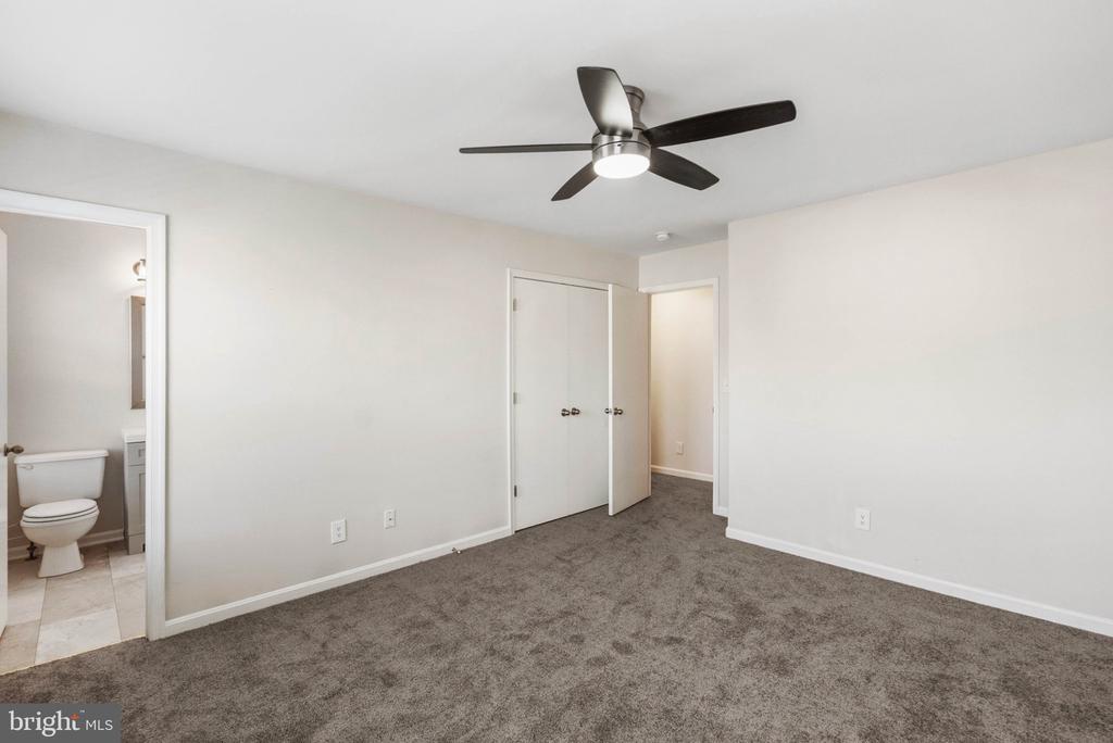 9928 MATTI HILL CT, FREDERICKSBURG, Virginia 22408, 2 Bedrooms Bedrooms, ,2 BathroomsBathrooms,Residential,9928 MATTI HILL CT,VASP2040382 MLS # VASP2040382