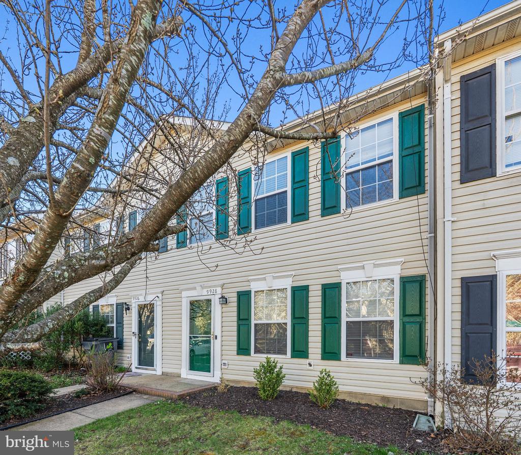 9928 MATTI HILL CT, FREDERICKSBURG, Virginia 22408, 2 Bedrooms Bedrooms, ,2 BathroomsBathrooms,Residential,9928 MATTI HILL CT,VASP2040382 MLS # VASP2040382