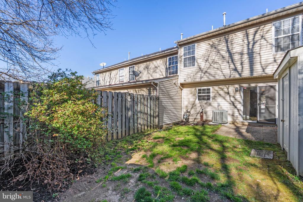 9928 MATTI HILL CT, FREDERICKSBURG, Virginia 22408, 2 Bedrooms Bedrooms, ,2 BathroomsBathrooms,Residential,9928 MATTI HILL CT,VASP2040382 MLS # VASP2040382