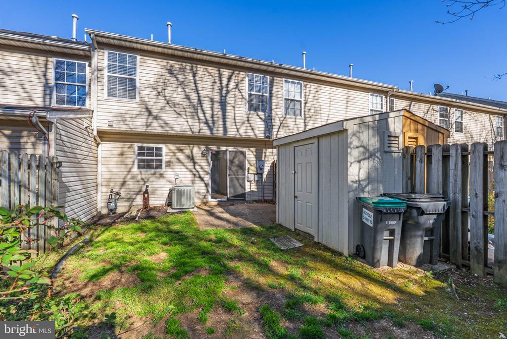 9928 MATTI HILL CT, FREDERICKSBURG, Virginia 22408, 2 Bedrooms Bedrooms, ,2 BathroomsBathrooms,Residential,9928 MATTI HILL CT,VASP2040382 MLS # VASP2040382