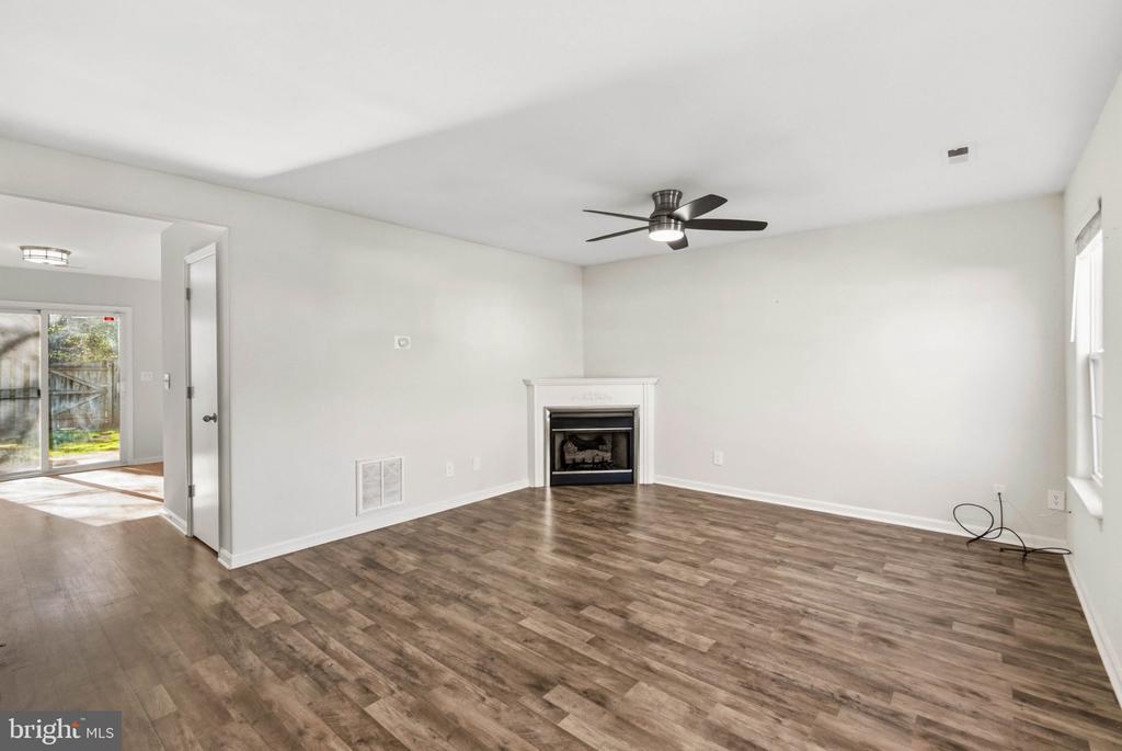 9928 MATTI HILL CT, FREDERICKSBURG, Virginia 22408, 2 Bedrooms Bedrooms, ,2 BathroomsBathrooms,Residential,9928 MATTI HILL CT,VASP2040382 MLS # VASP2040382