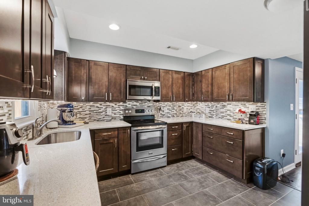 12311 CORTER AVE, FREDERICKSBURG, Virginia 22407, 3 Bedrooms Bedrooms, ,2 BathroomsBathrooms,Residential,12311 CORTER AVE,VASP2040384 MLS # VASP2040384