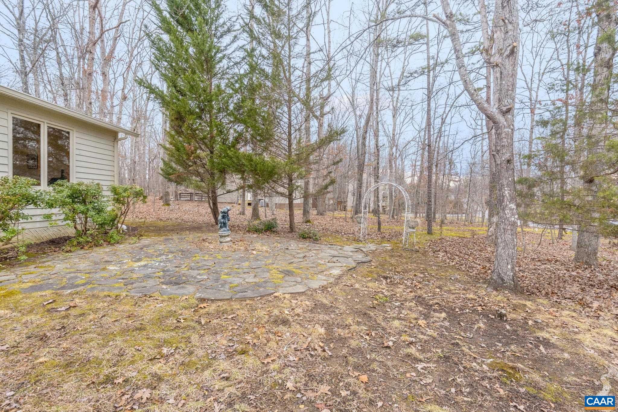 22 BRIDLEWOOD DR, PALMYRA, Virginia 22963, 3 Bedrooms Bedrooms, ,2 BathroomsBathrooms,Residential,22 BRIDLEWOOD DR,673754 MLS # 673754