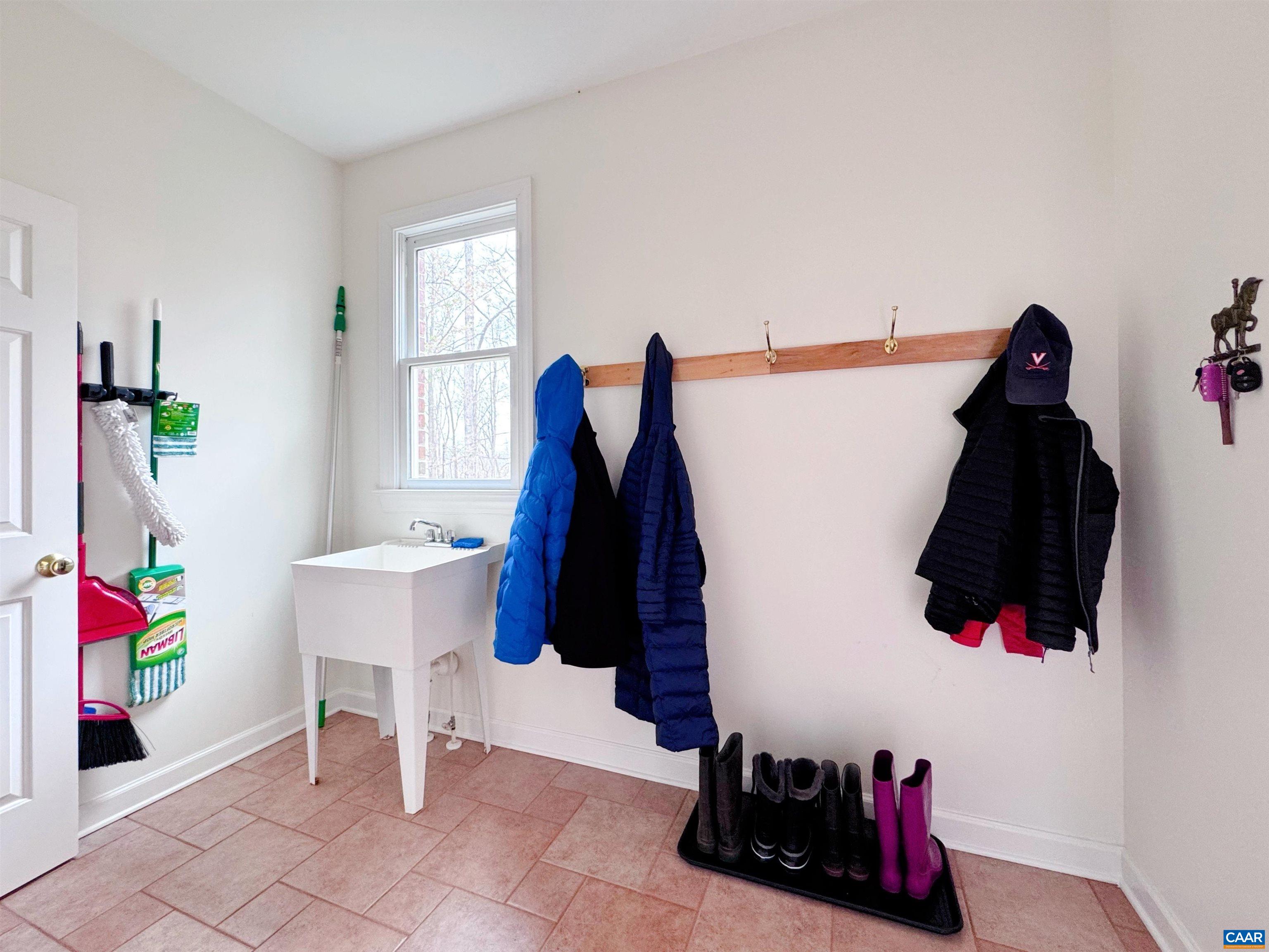 3655 RALEIGH MOUNTAIN TRL, CHARLOTTESVILLE, Virginia 22901, 4 Bedrooms Bedrooms, ,3 BathroomsBathrooms,Residential,3655 RALEIGH MOUNTAIN TRL,674803 MLS # 674803