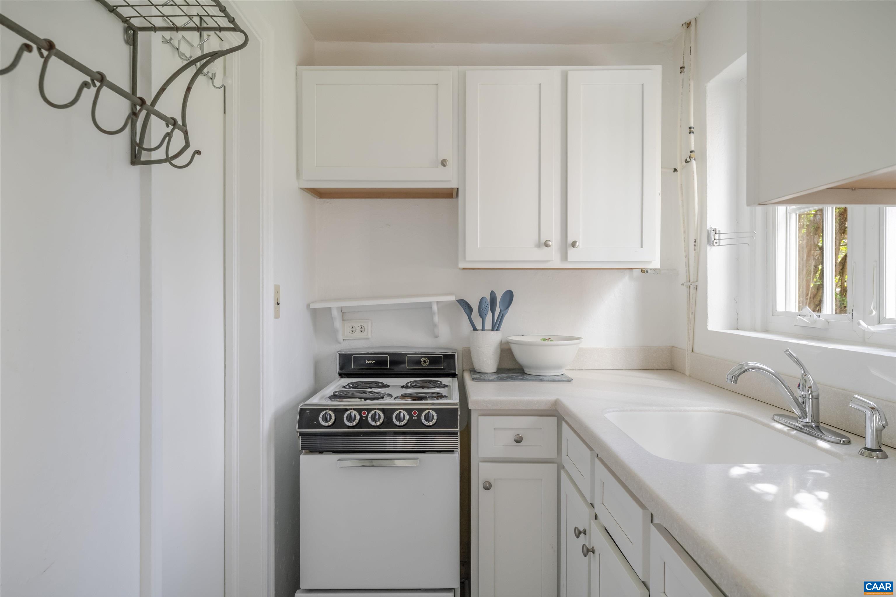 1504 RUTLEDGE AVE, CHARLOTTESVILLE, Virginia 22903, 3 Bedrooms Bedrooms, ,3 BathroomsBathrooms,Residential,Milton Grigg Cottage,1504 RUTLEDGE AVE,674841 MLS # 674841