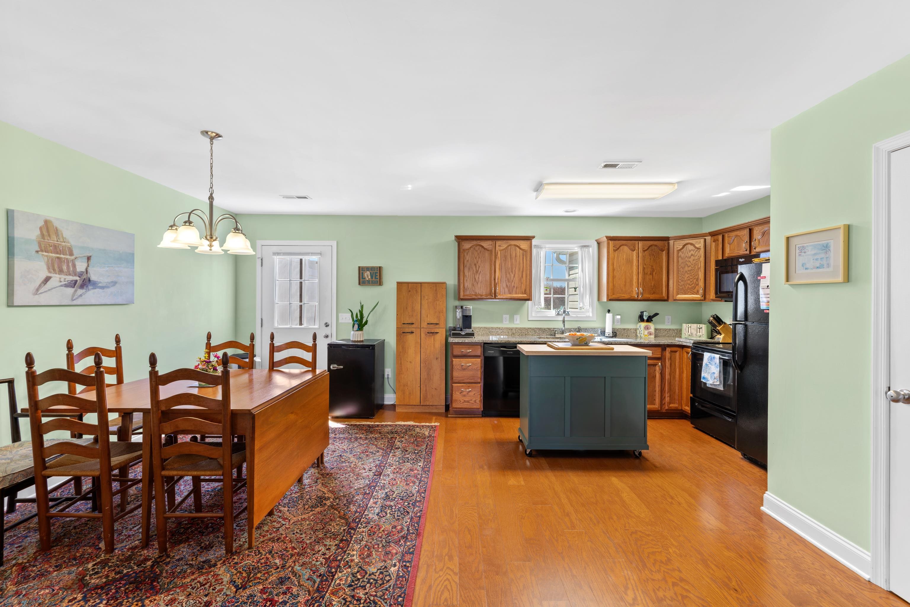 809 CARSON CIR, GROTTOES, Virginia 24441, 3 Bedrooms Bedrooms, ,2 BathroomsBathrooms,Residential,809 CARSON CIR,674925 MLS # 674925