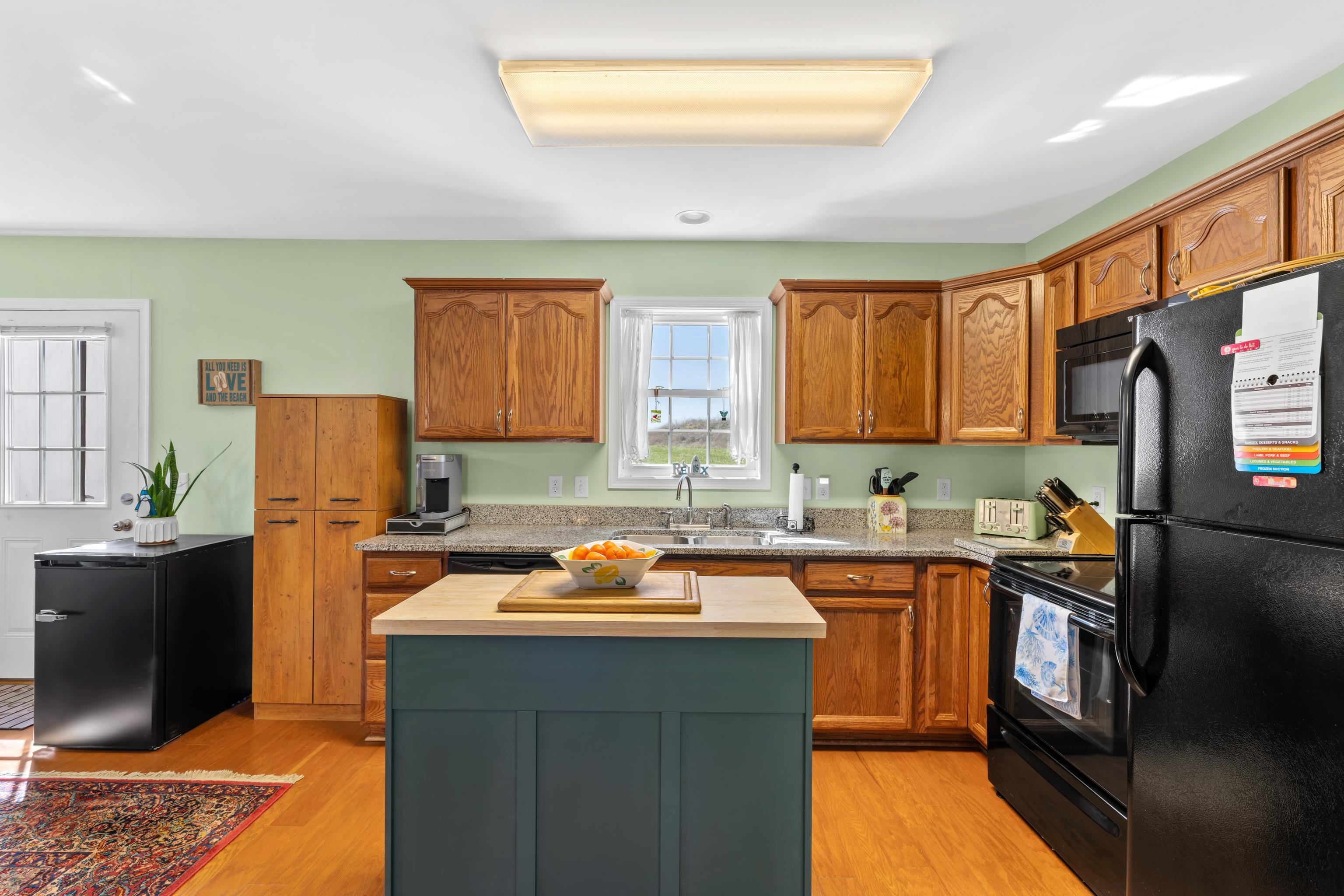 809 CARSON CIR, GROTTOES, Virginia 24441, 3 Bedrooms Bedrooms, ,2 BathroomsBathrooms,Residential,809 CARSON CIR,674925 MLS # 674925