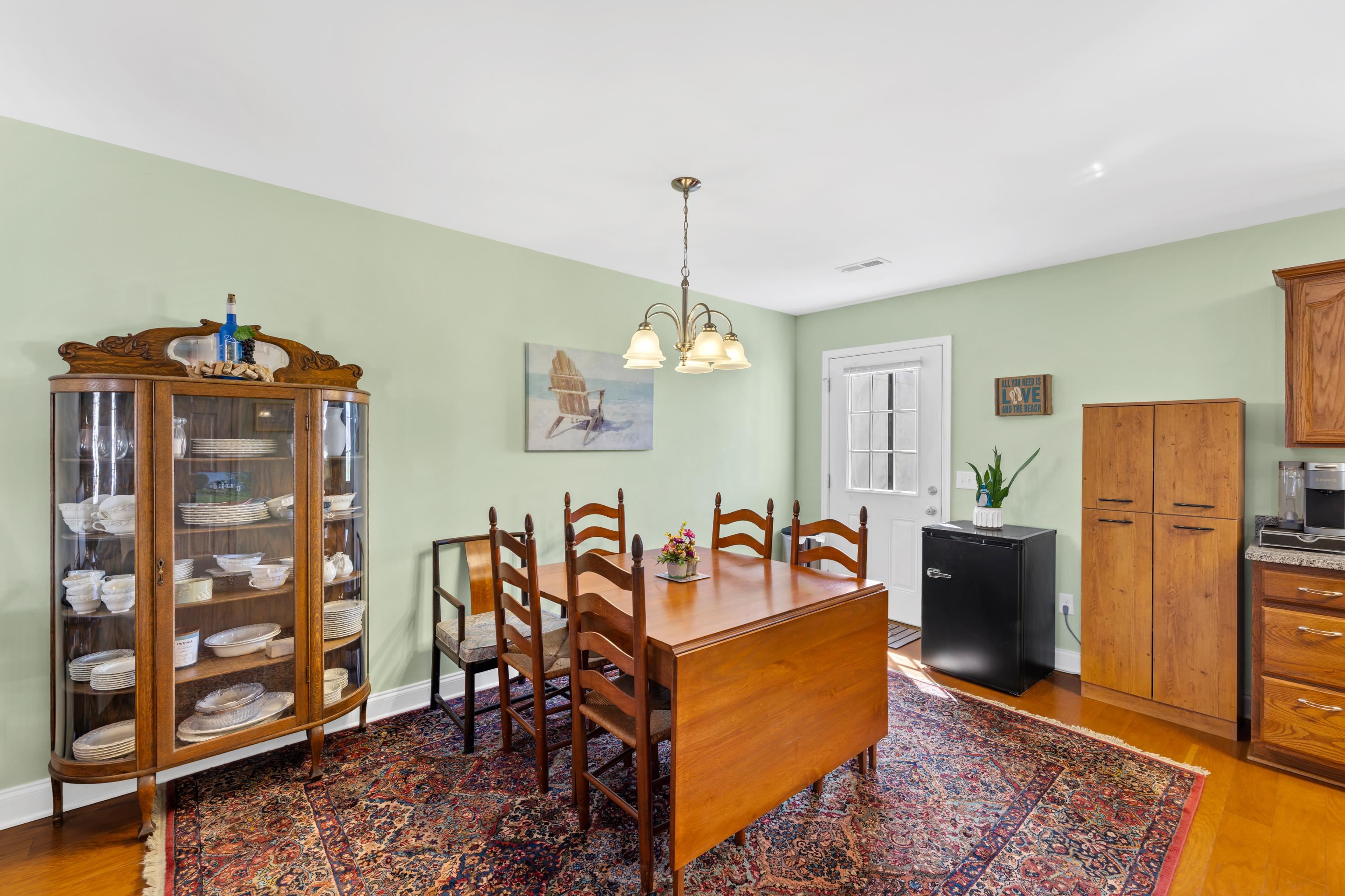 809 CARSON CIR, GROTTOES, Virginia 24441, 3 Bedrooms Bedrooms, ,2 BathroomsBathrooms,Residential,809 CARSON CIR,674925 MLS # 674925