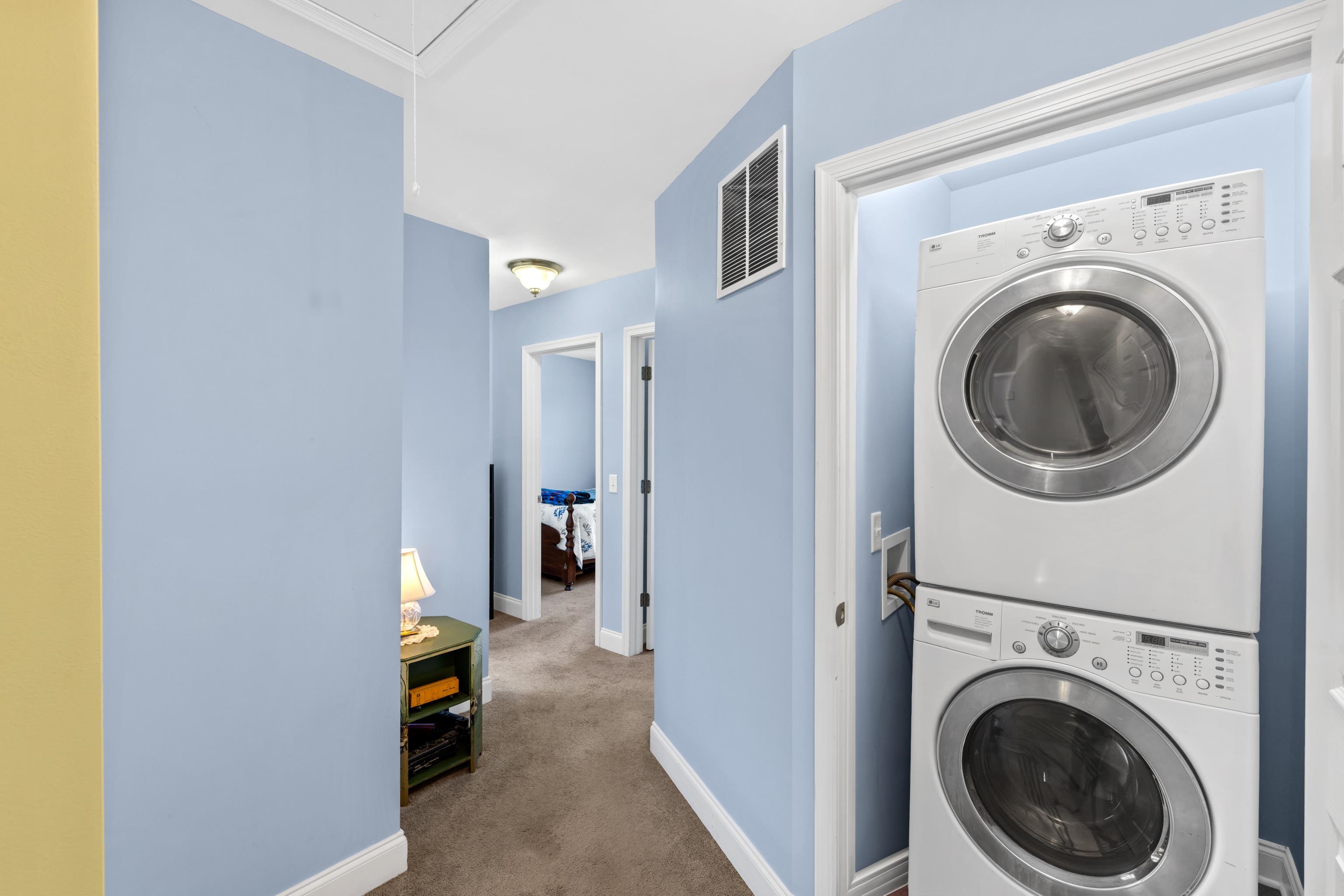 809 CARSON CIR, GROTTOES, Virginia 24441, 3 Bedrooms Bedrooms, ,2 BathroomsBathrooms,Residential,809 CARSON CIR,674925 MLS # 674925