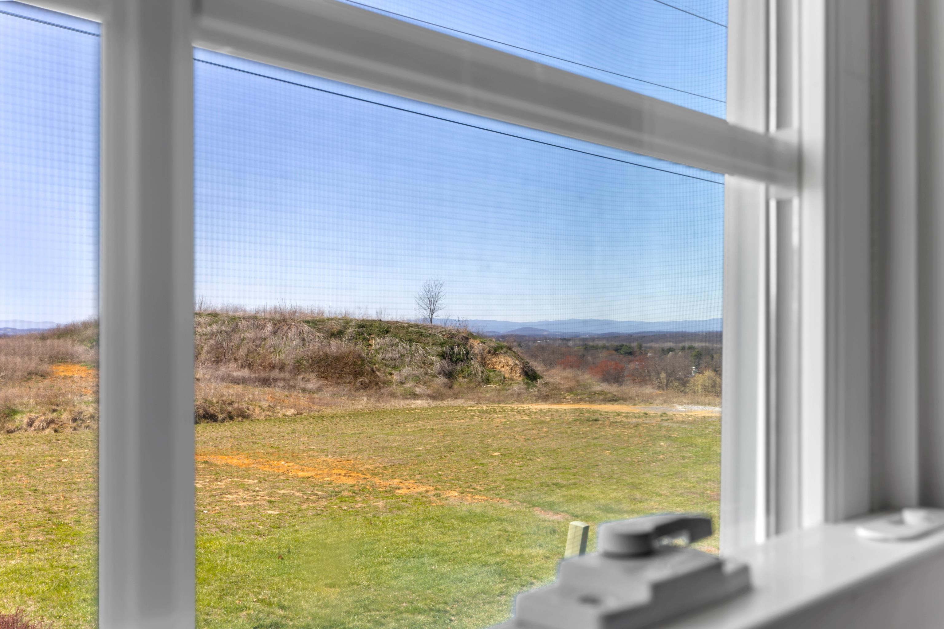 809 CARSON CIR, GROTTOES, Virginia 24441, 3 Bedrooms Bedrooms, ,2 BathroomsBathrooms,Residential,809 CARSON CIR,674925 MLS # 674925