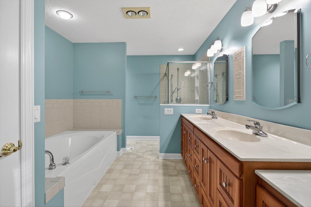 1151 DECCA DR, HARRISONBURG, Virginia 22801, 3 Bedrooms Bedrooms, ,2 BathroomsBathrooms,Residential,1151 DECCA DR,674932 MLS # 674932