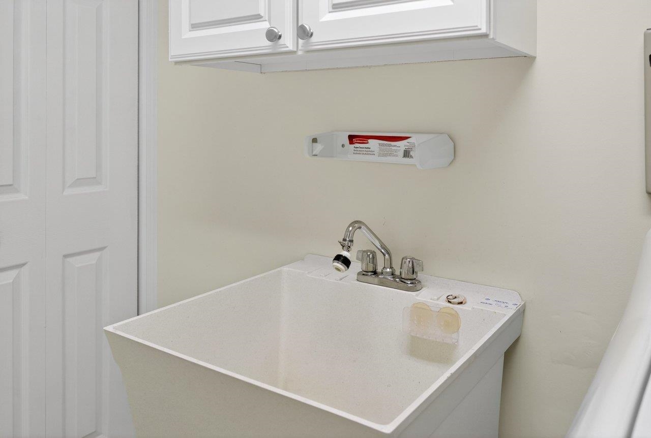 1151 DECCA DR, HARRISONBURG, Virginia 22801, 3 Bedrooms Bedrooms, ,2 BathroomsBathrooms,Residential,1151 DECCA DR,674932 MLS # 674932