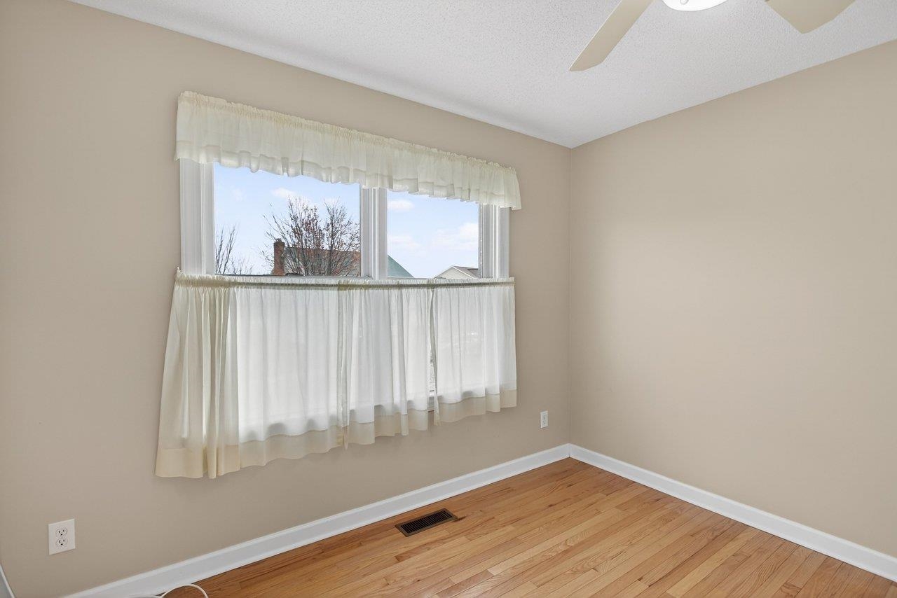 1151 DECCA DR, HARRISONBURG, Virginia 22801, 3 Bedrooms Bedrooms, ,2 BathroomsBathrooms,Residential,1151 DECCA DR,674932 MLS # 674932