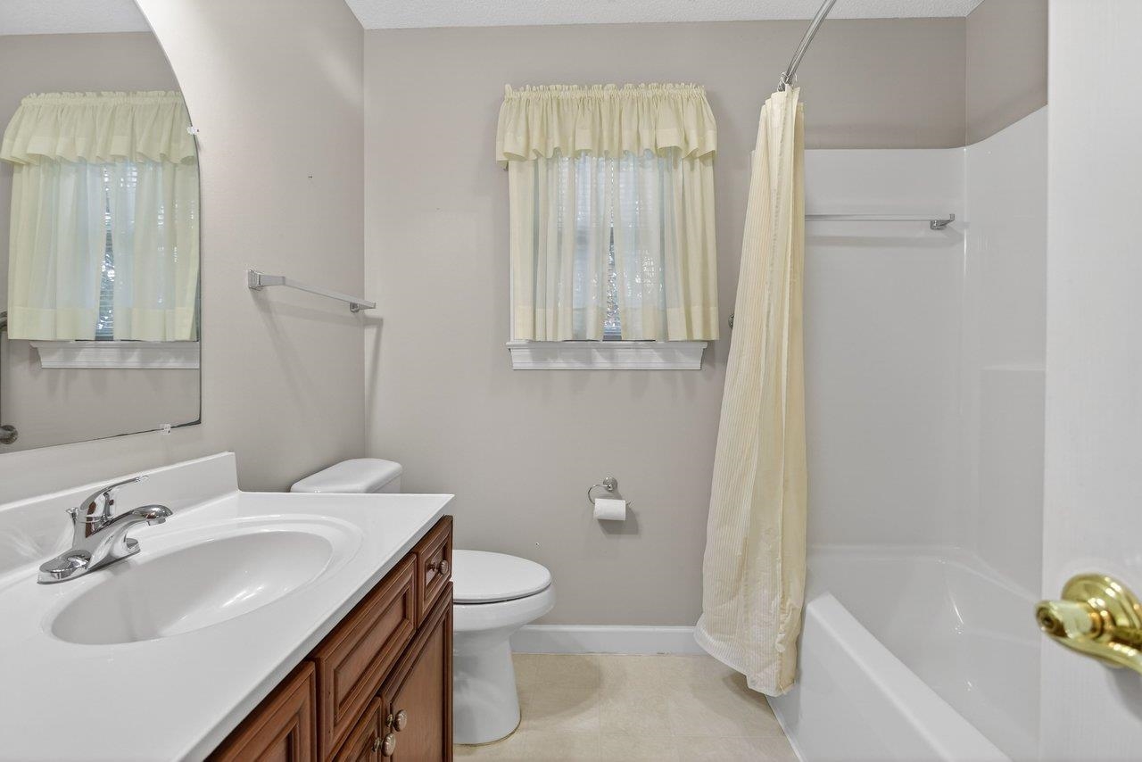 1151 DECCA DR, HARRISONBURG, Virginia 22801, 3 Bedrooms Bedrooms, ,2 BathroomsBathrooms,Residential,1151 DECCA DR,674932 MLS # 674932