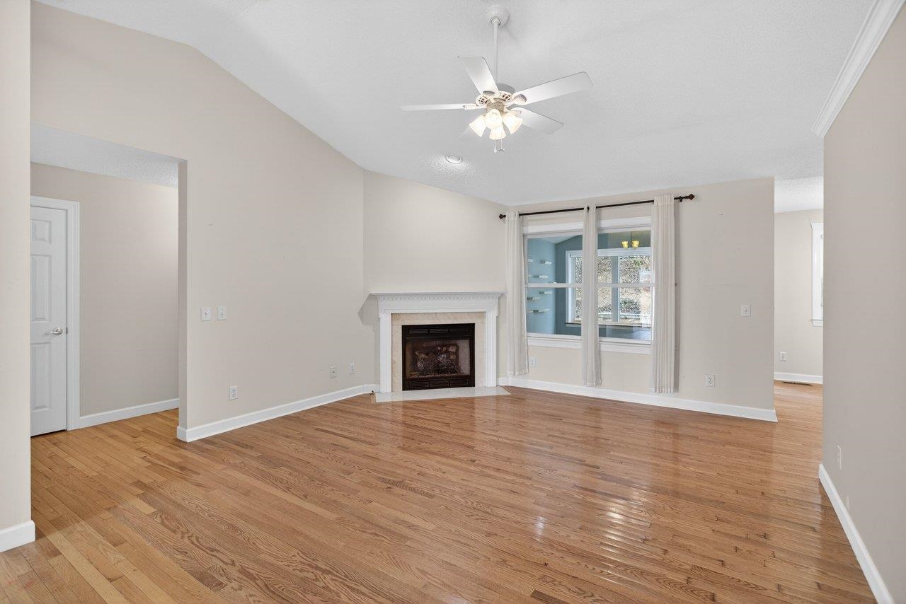 1151 DECCA DR, HARRISONBURG, Virginia 22801, 3 Bedrooms Bedrooms, ,2 BathroomsBathrooms,Residential,1151 DECCA DR,674932 MLS # 674932