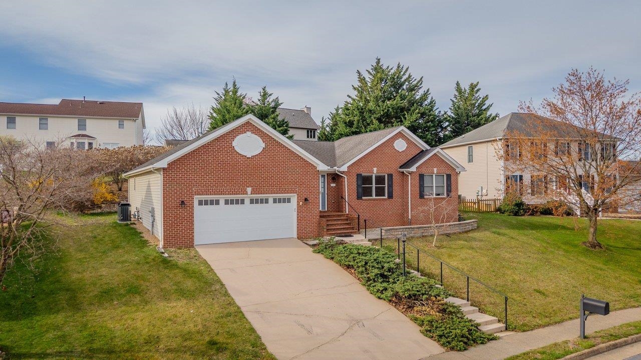 1151 DECCA DR, HARRISONBURG, Virginia 22801, 3 Bedrooms Bedrooms, ,2 BathroomsBathrooms,Residential,1151 DECCA DR,674932 MLS # 674932