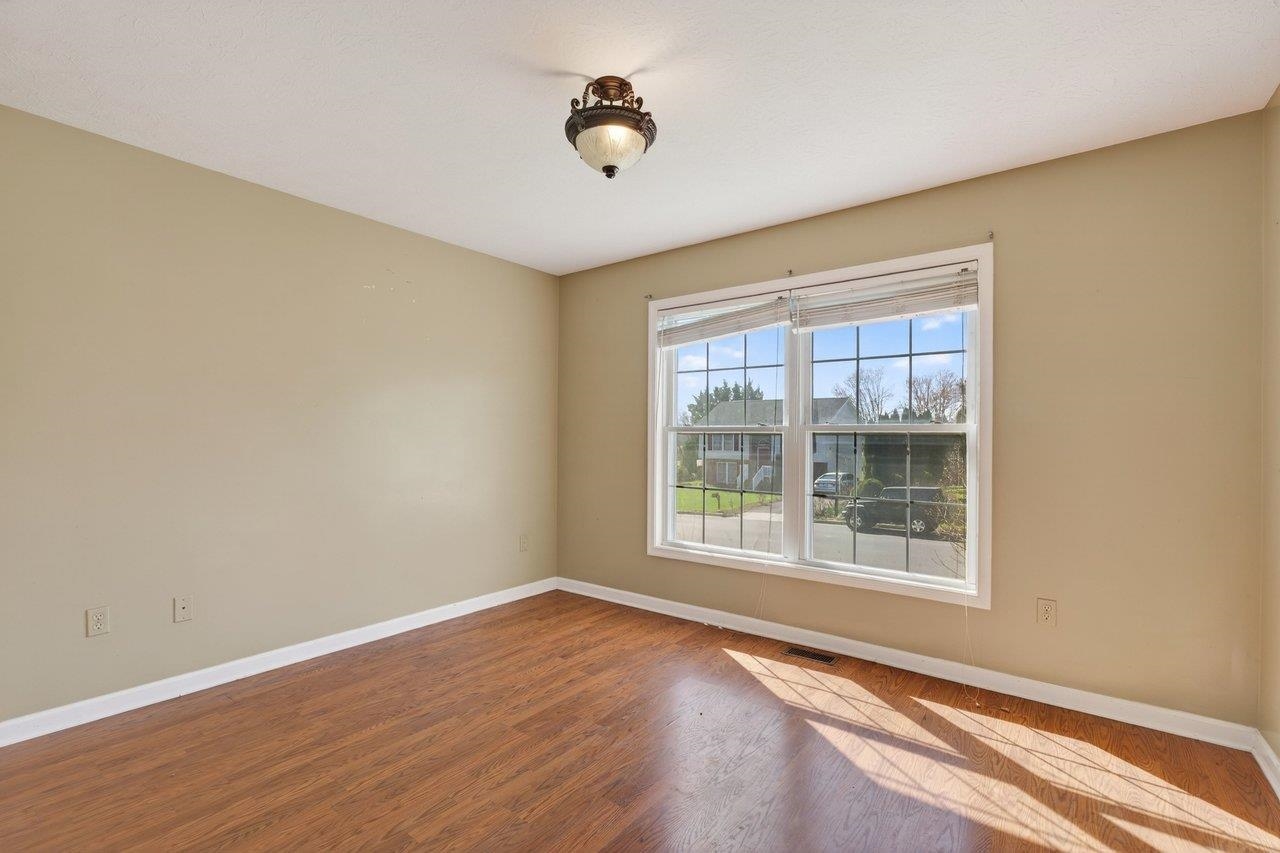 1390 STONECHRIS DR, HARRISONBURG, Virginia 22802, 3 Bedrooms Bedrooms, ,2 BathroomsBathrooms,Residential,1390 STONECHRIS DR,674936 MLS # 674936