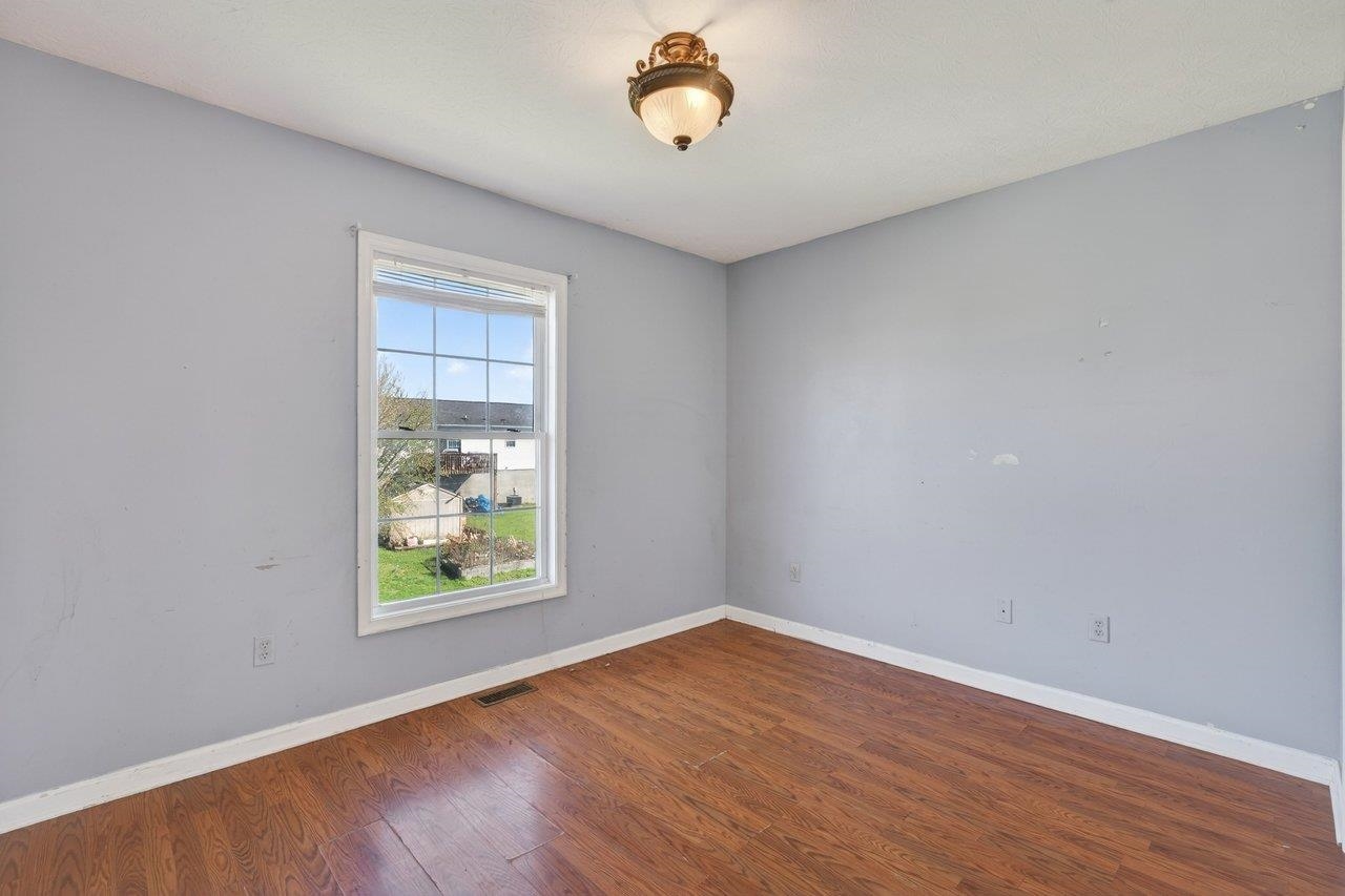 1390 STONECHRIS DR, HARRISONBURG, Virginia 22802, 3 Bedrooms Bedrooms, ,2 BathroomsBathrooms,Residential,1390 STONECHRIS DR,674936 MLS # 674936