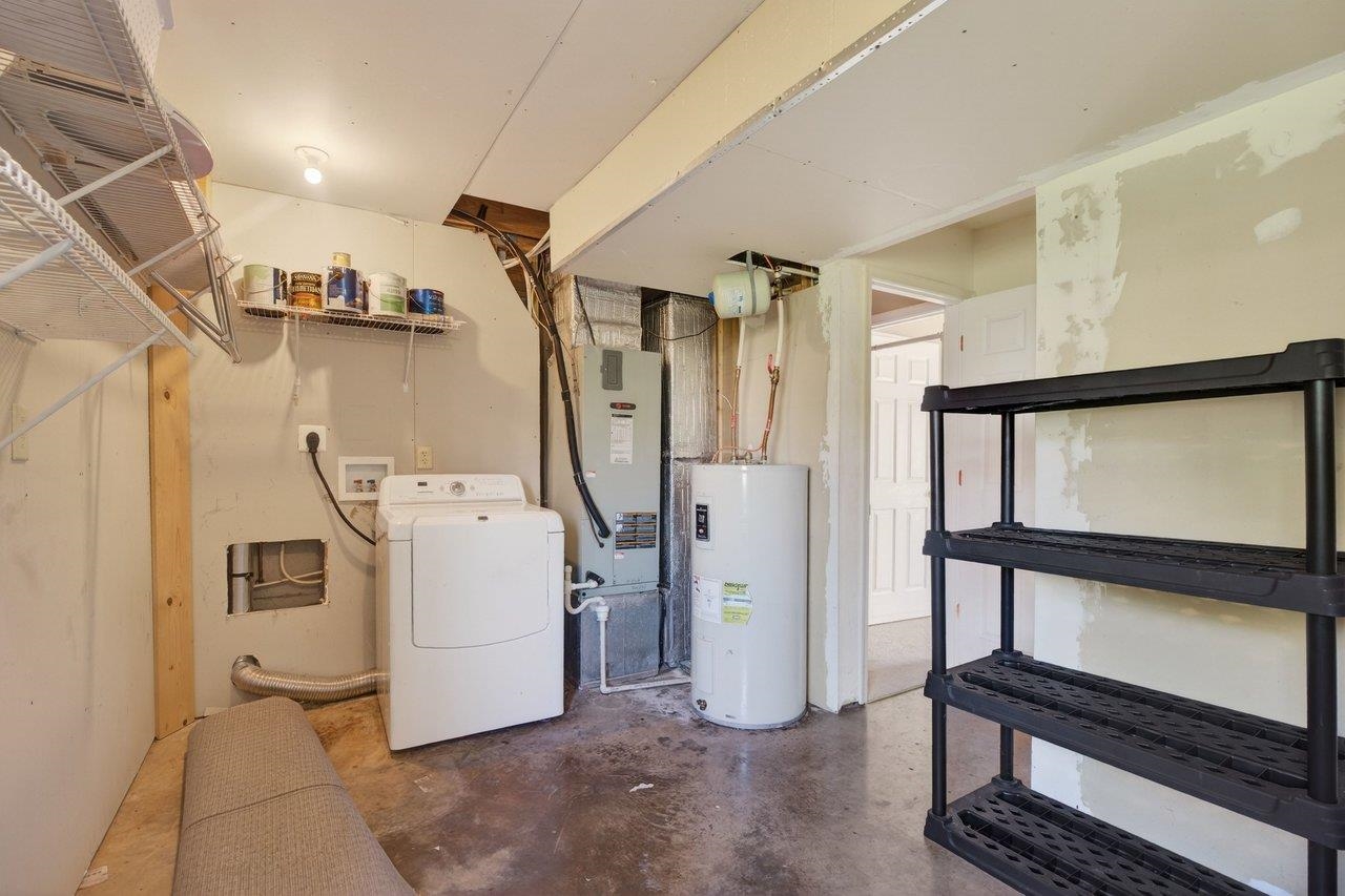 1390 STONECHRIS DR, HARRISONBURG, Virginia 22802, 3 Bedrooms Bedrooms, ,2 BathroomsBathrooms,Residential,1390 STONECHRIS DR,674936 MLS # 674936