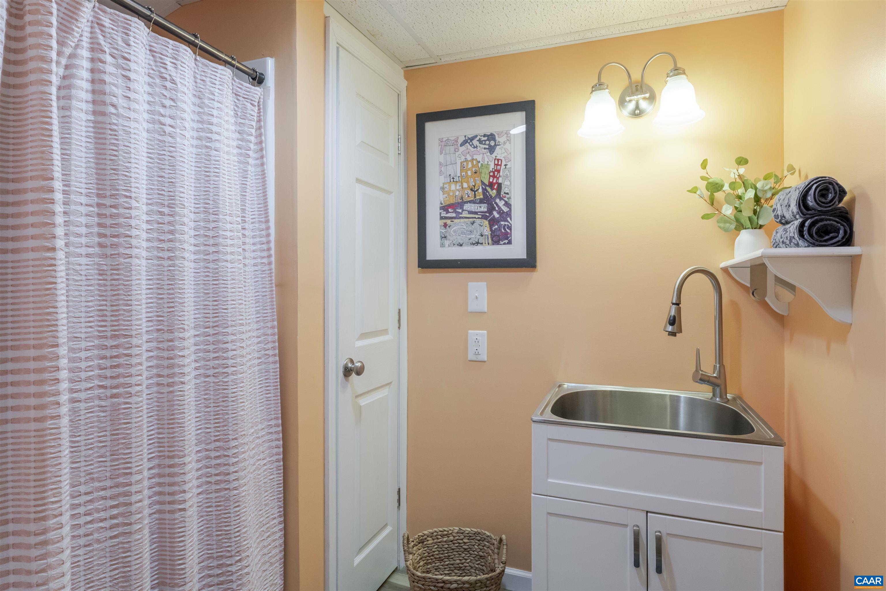 1810 OLD MILLERS MILL RD, FREE UNION, Virginia 22940, 3 Bedrooms Bedrooms, ,2 BathroomsBathrooms,Residential,1810 OLD MILLERS MILL RD,674937 MLS # 674937