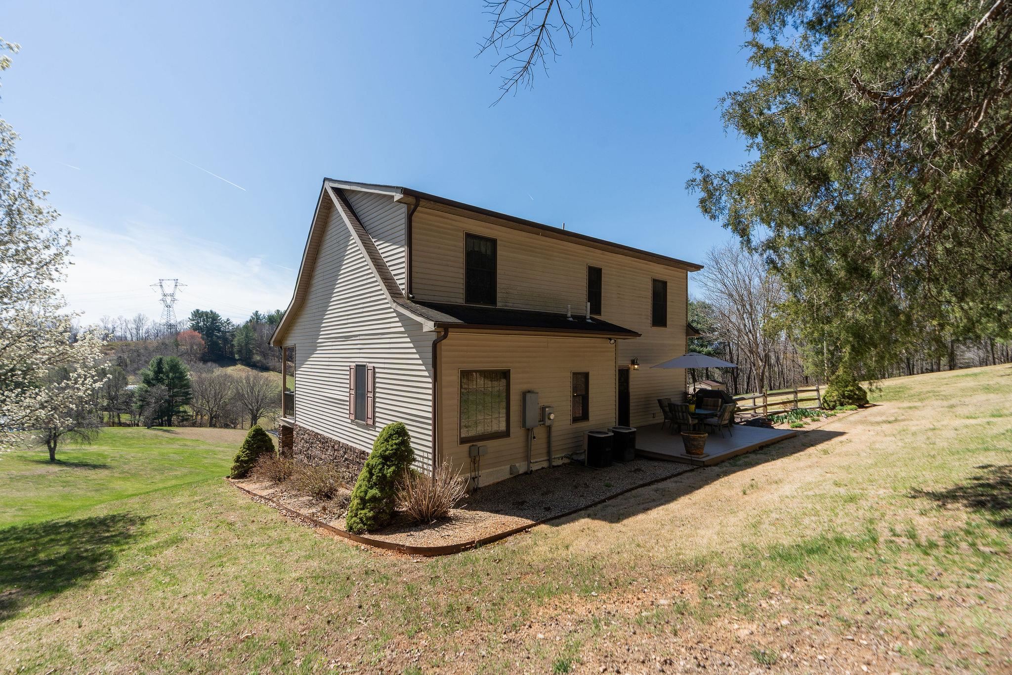 210 ANDERSON FARM RD, ROCKBRIDGE BATHS, Virginia 24473, 3 Bedrooms Bedrooms, ,2 BathroomsBathrooms,Residential,210 ANDERSON FARM RD,674945 MLS # 674945