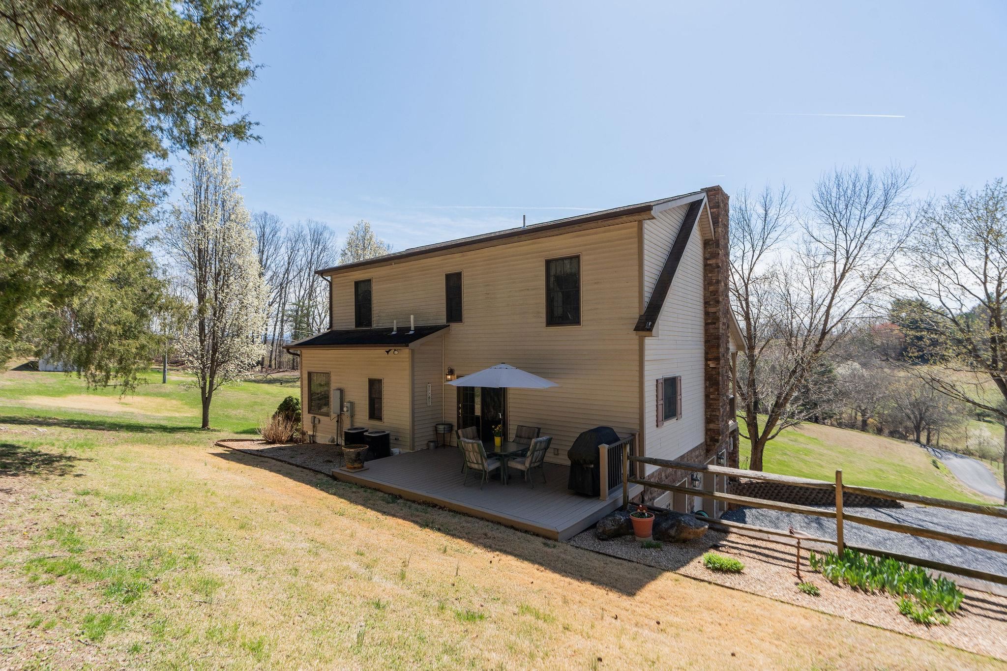 210 ANDERSON FARM RD, ROCKBRIDGE BATHS, Virginia 24473, 3 Bedrooms Bedrooms, ,2 BathroomsBathrooms,Residential,210 ANDERSON FARM RD,674945 MLS # 674945