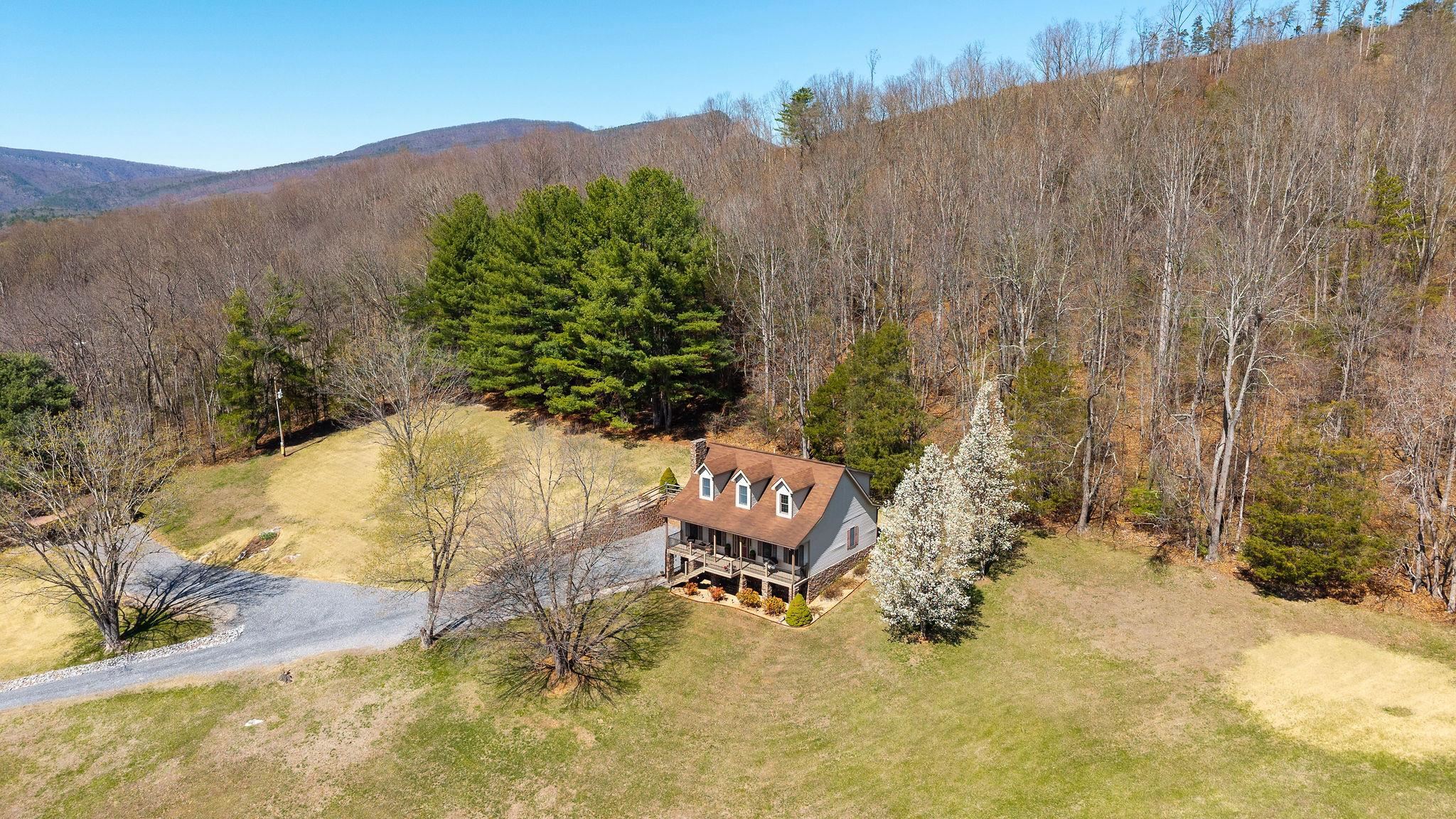 210 ANDERSON FARM RD, ROCKBRIDGE BATHS, Virginia 24473, 3 Bedrooms Bedrooms, ,2 BathroomsBathrooms,Residential,210 ANDERSON FARM RD,674945 MLS # 674945