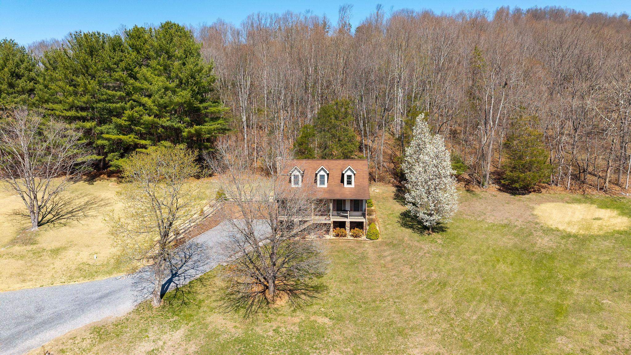 210 ANDERSON FARM RD, ROCKBRIDGE BATHS, Virginia 24473, 3 Bedrooms Bedrooms, ,2 BathroomsBathrooms,Residential,210 ANDERSON FARM RD,674945 MLS # 674945