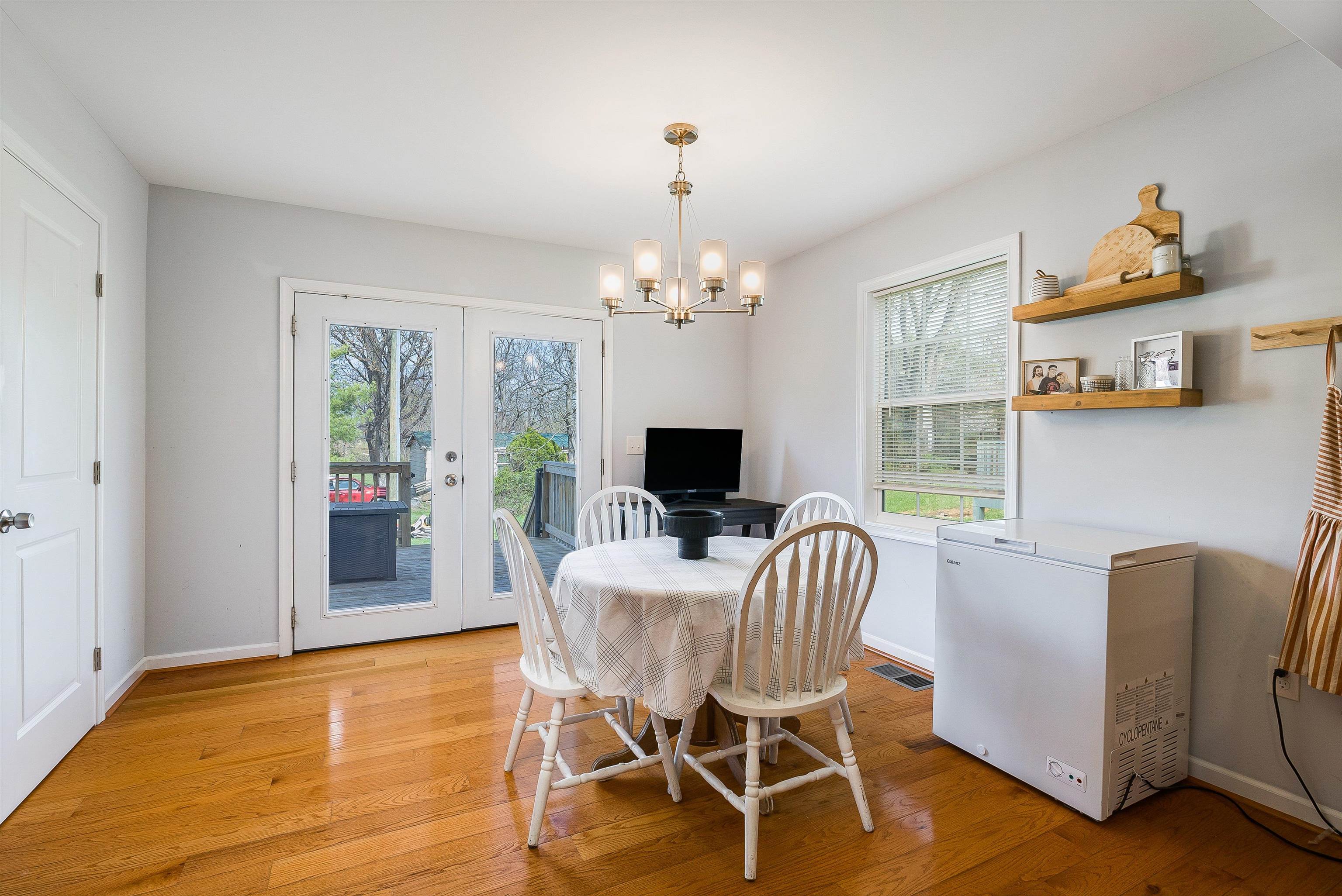 32 REED ST, FISHERSVILLE, Virginia 22939, 3 Bedrooms Bedrooms, ,2 BathroomsBathrooms,Residential,32 REED ST,674949 MLS # 674949