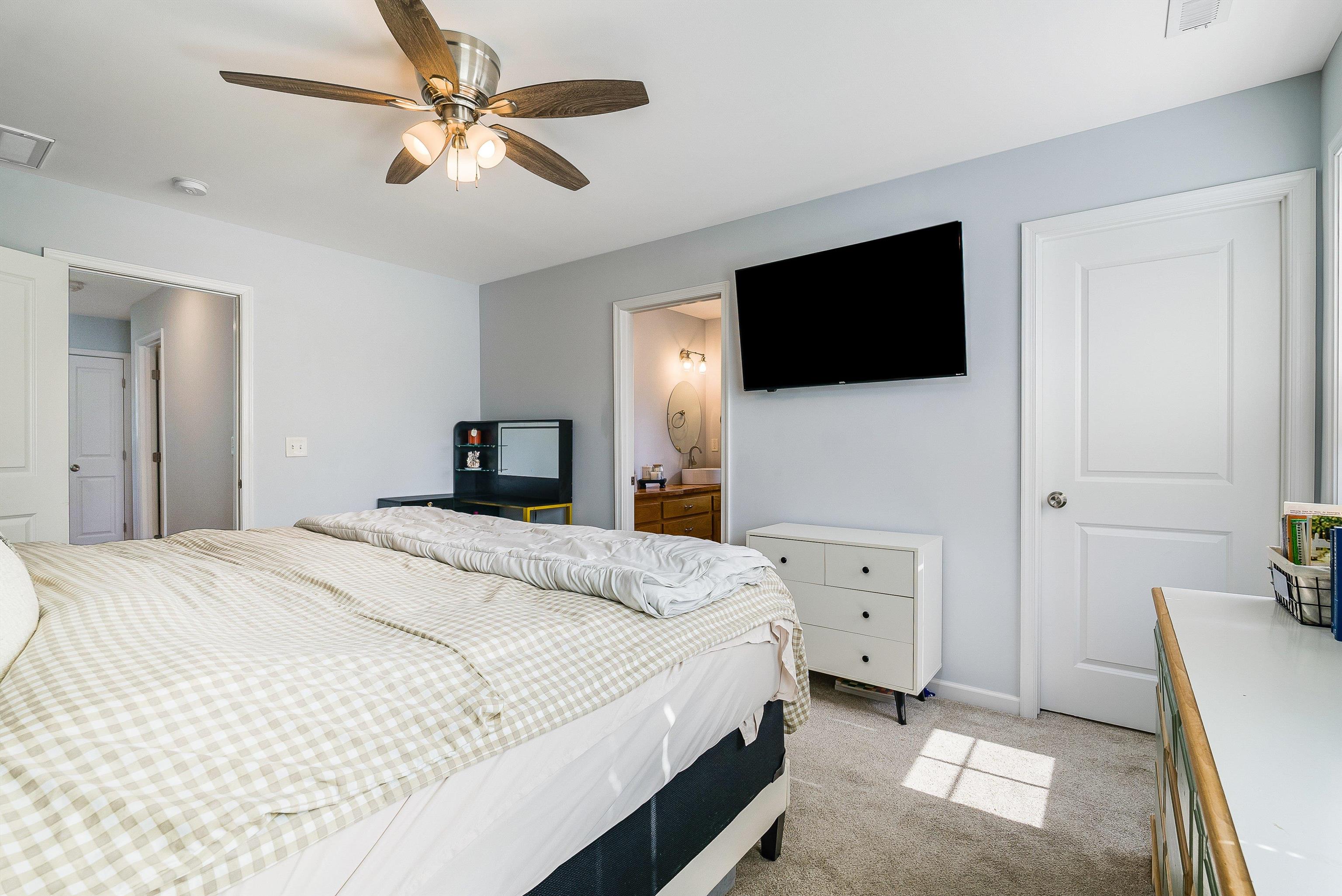 32 REED ST, FISHERSVILLE, Virginia 22939, 3 Bedrooms Bedrooms, ,2 BathroomsBathrooms,Residential,32 REED ST,674949 MLS # 674949