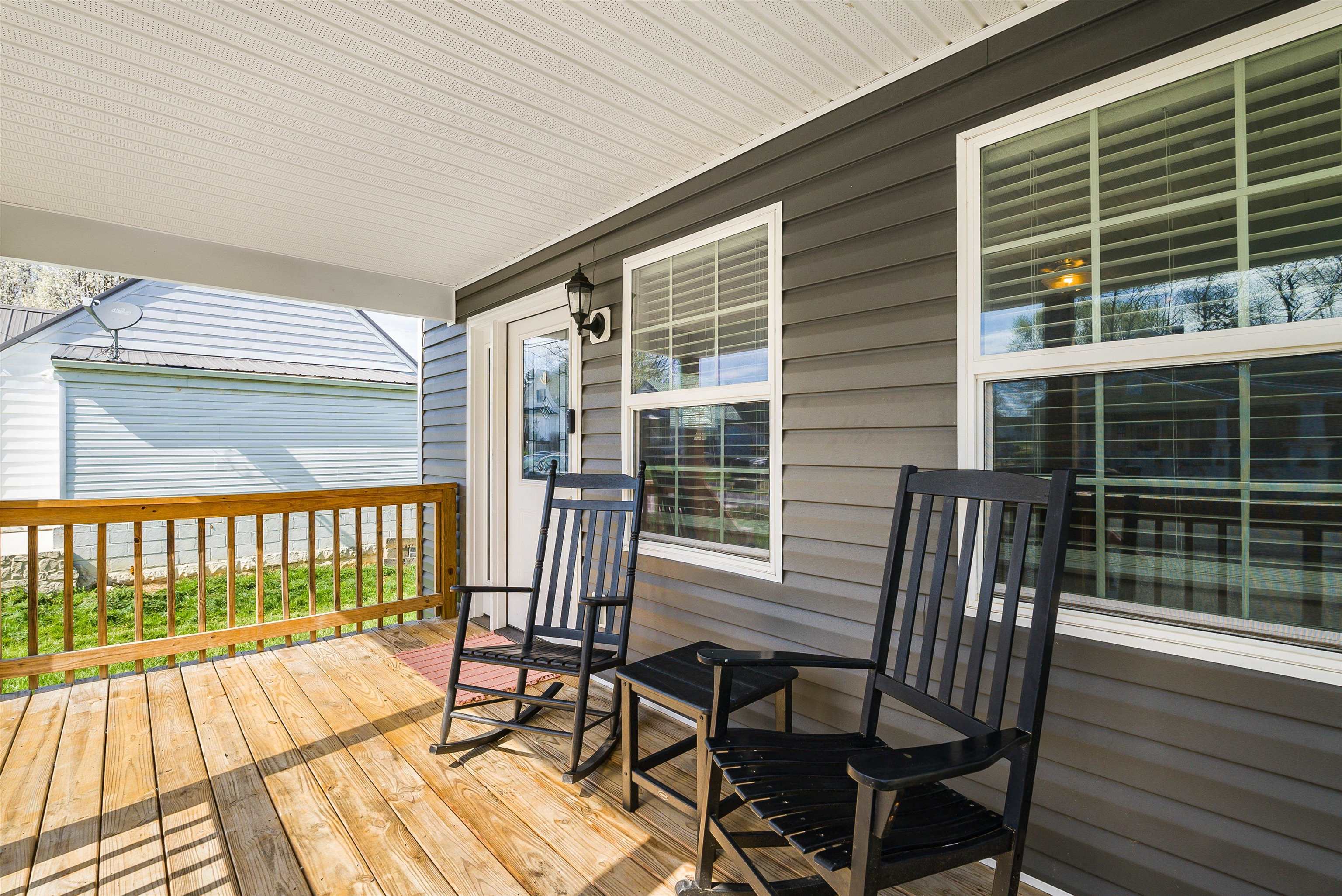 32 REED ST, FISHERSVILLE, Virginia 22939, 3 Bedrooms Bedrooms, ,2 BathroomsBathrooms,Residential,32 REED ST,674949 MLS # 674949