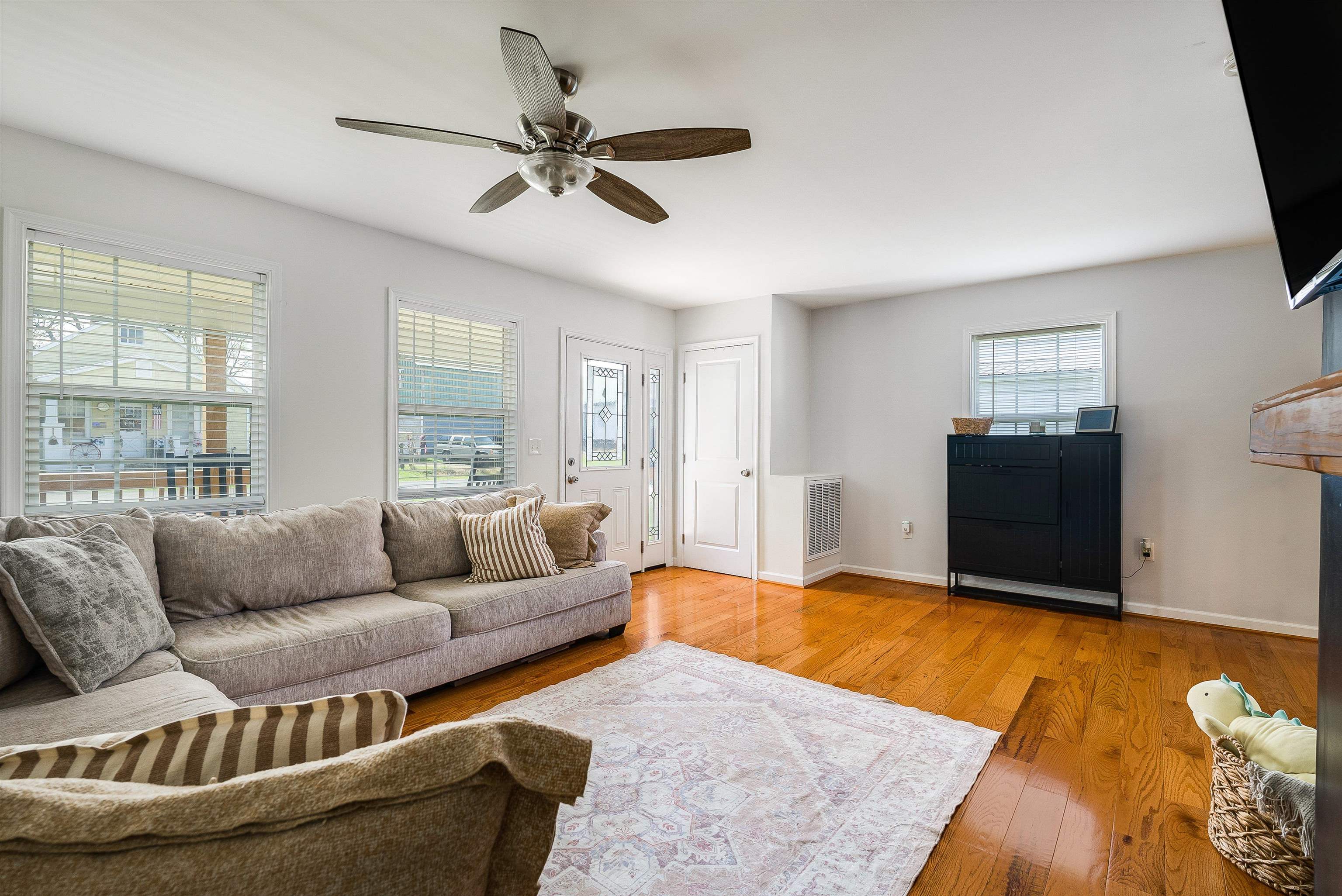 32 REED ST, FISHERSVILLE, Virginia 22939, 3 Bedrooms Bedrooms, ,2 BathroomsBathrooms,Residential,32 REED ST,674949 MLS # 674949