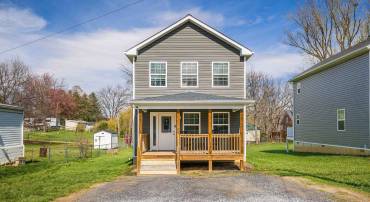 32 REED ST, FISHERSVILLE, Virginia 22939, 3 Bedrooms Bedrooms, ,2 BathroomsBathrooms,Residential,32 REED ST,674949 MLS # 674949