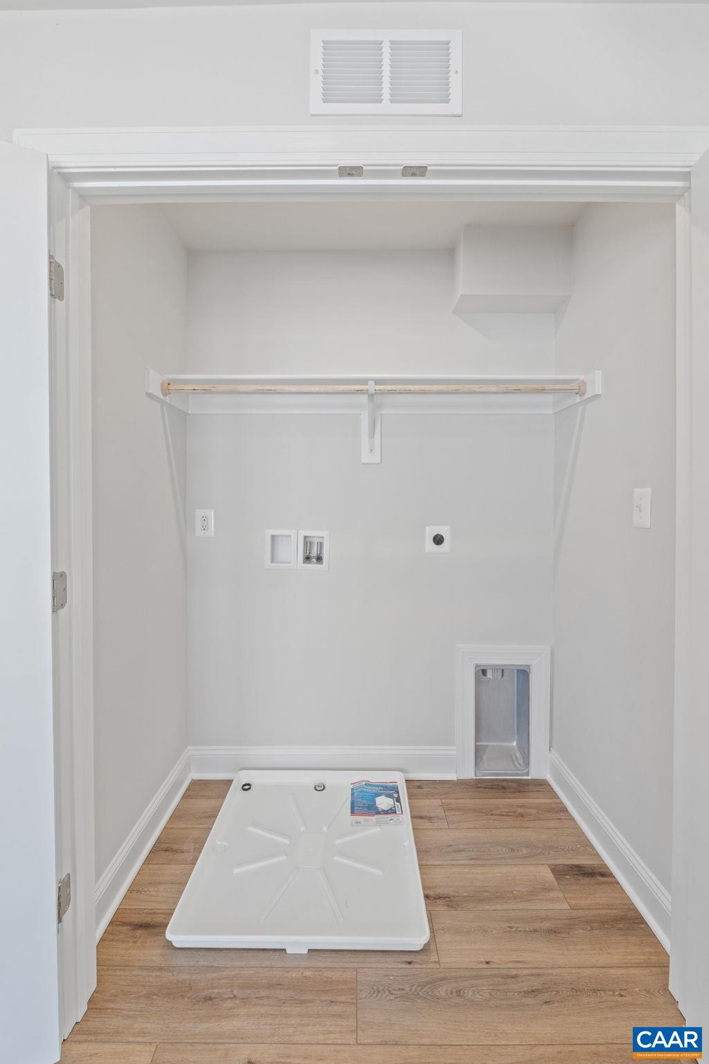 3034 FARROW CIR, CHARLOTTESVILLE, Virginia 22901, 3 Bedrooms Bedrooms, ,2 BathroomsBathrooms,Residential,Holly I A Townhome Plan - Elevation G,3034 FARROW CIR,674950 MLS # 674950 3034 FARROW CIR, CHARLOTTESVILLE, Virginia 22901, 3 Bedrooms Bedrooms, ,2 BathroomsBathrooms,Residential,Holly I A Townhome Plan - Elevation G,3034 FARROW CIR,674950 MLS # 674950