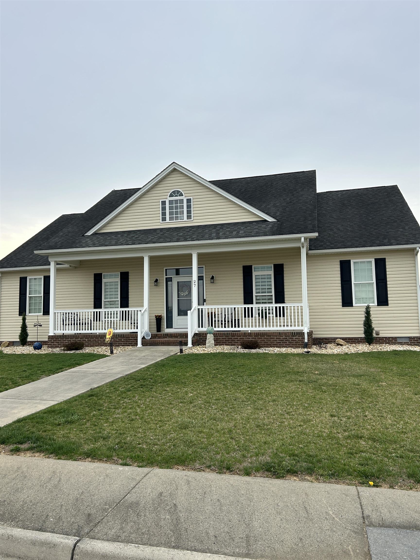 27 SLATE DR, STUARTS DRAFT, Virginia 24477, 4 Bedrooms Bedrooms, ,2 BathroomsBathrooms,Residential,27 SLATE DR,674953 MLS # 674953