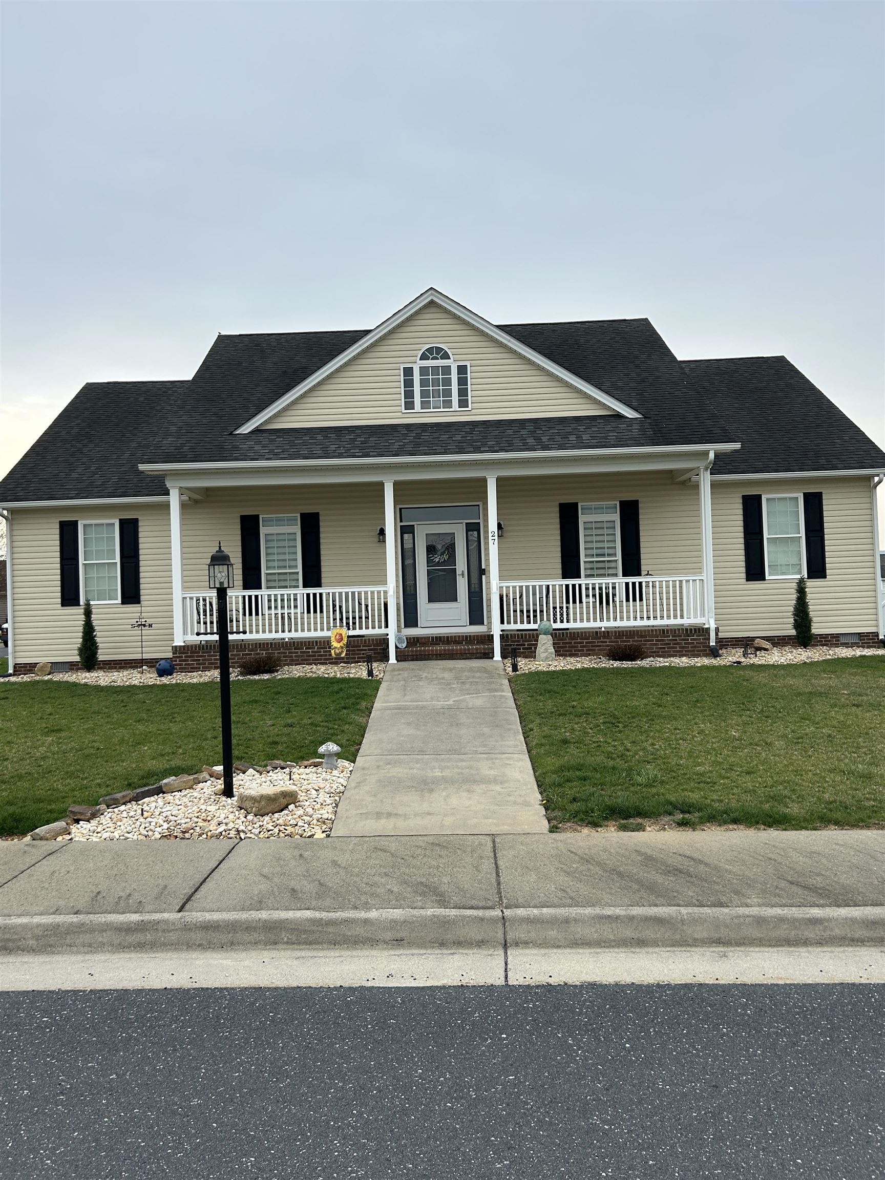 27 SLATE DR, STUARTS DRAFT, Virginia 24477, 4 Bedrooms Bedrooms, ,2 BathroomsBathrooms,Residential,27 SLATE DR,674953 MLS # 674953