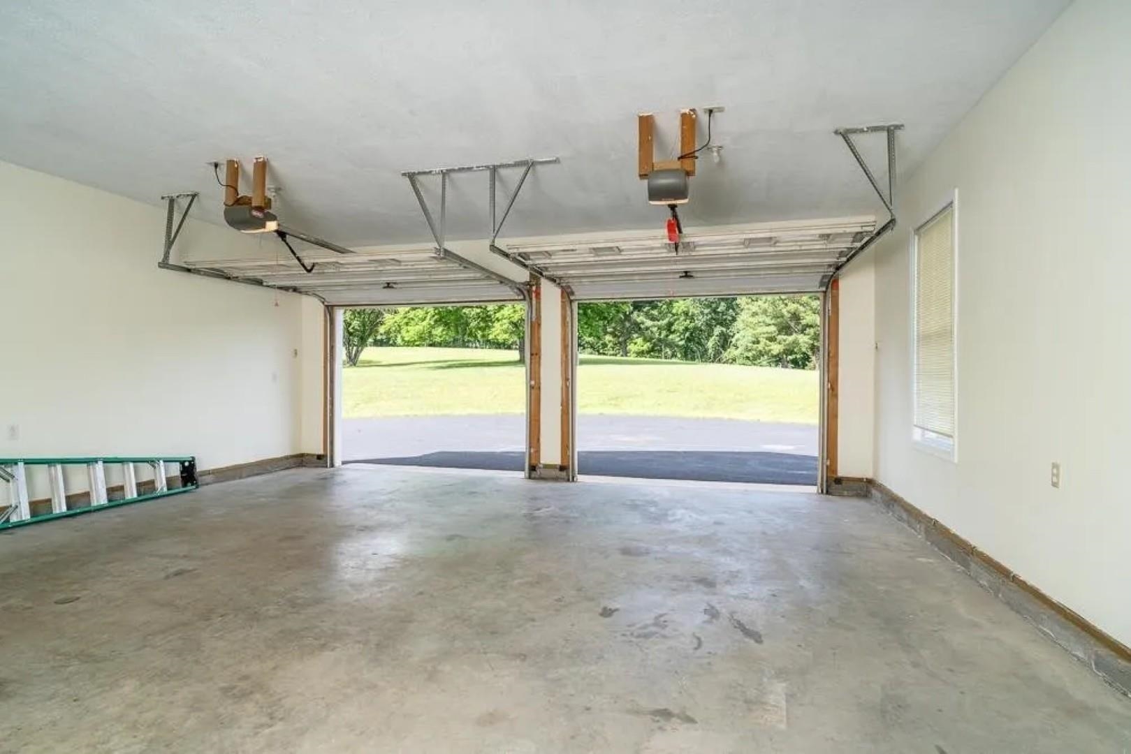 2178 CHURCHVILLE AVE, STAUNTON, Virginia 24401, 3 Bedrooms Bedrooms, ,2 BathroomsBathrooms,Residential,2178 CHURCHVILLE AVE,674956 MLS # 674956