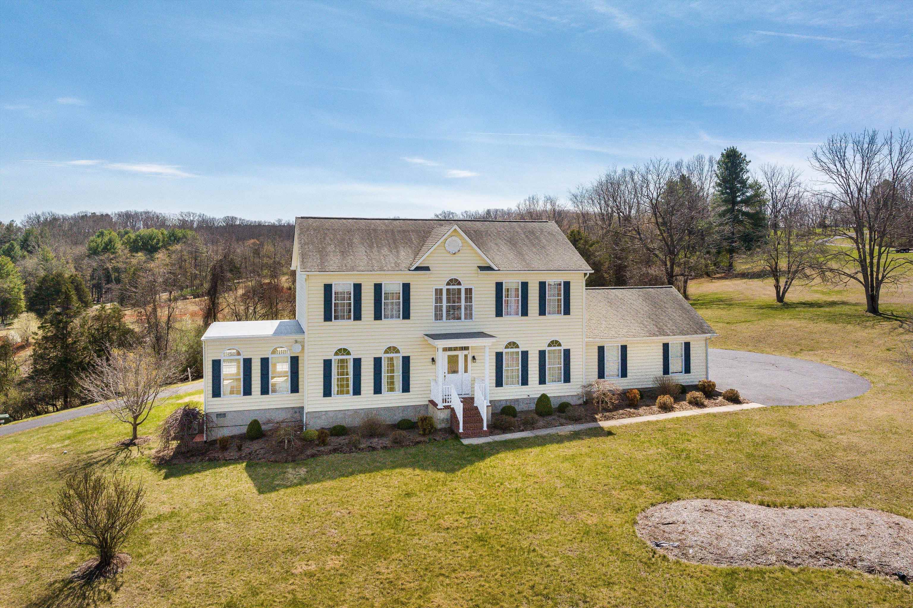 2178 CHURCHVILLE AVE, STAUNTON, Virginia 24401, 3 Bedrooms Bedrooms, ,2 BathroomsBathrooms,Residential,2178 CHURCHVILLE AVE,674956 MLS # 674956