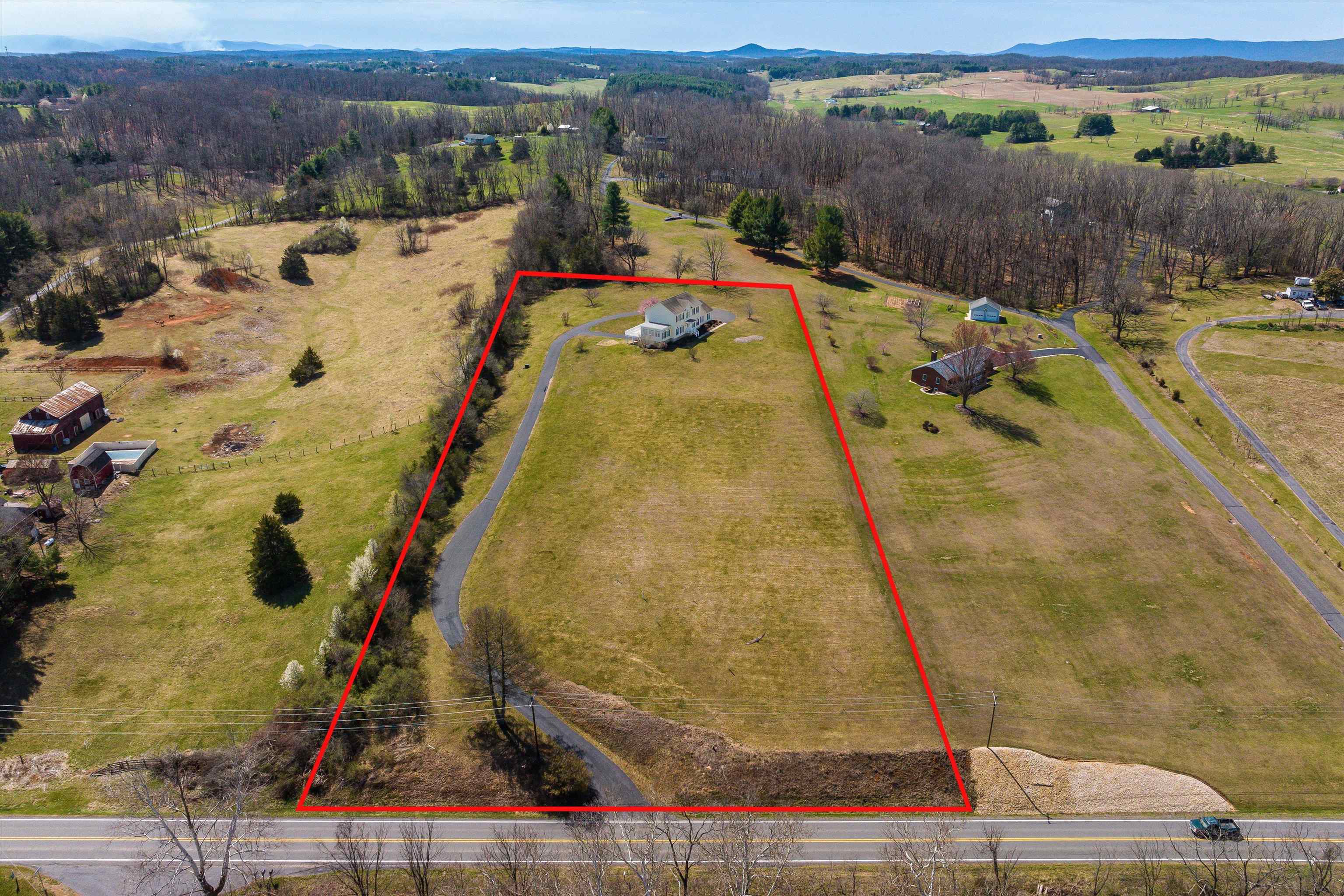 2178 CHURCHVILLE AVE, STAUNTON, Virginia 24401, 3 Bedrooms Bedrooms, ,2 BathroomsBathrooms,Residential,2178 CHURCHVILLE AVE,674956 MLS # 674956