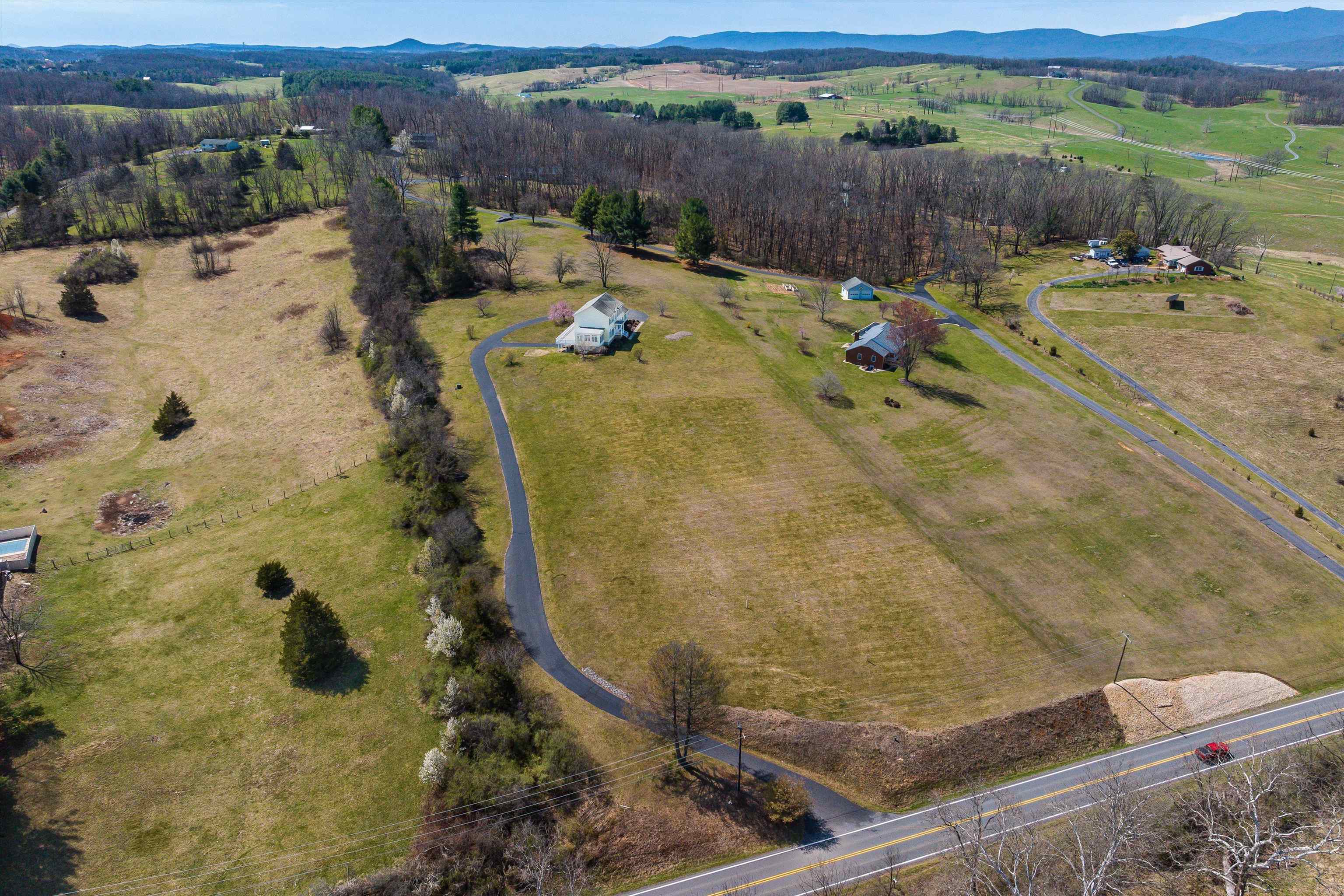 2178 CHURCHVILLE AVE, STAUNTON, Virginia 24401, 3 Bedrooms Bedrooms, ,2 BathroomsBathrooms,Residential,2178 CHURCHVILLE AVE,674956 MLS # 674956