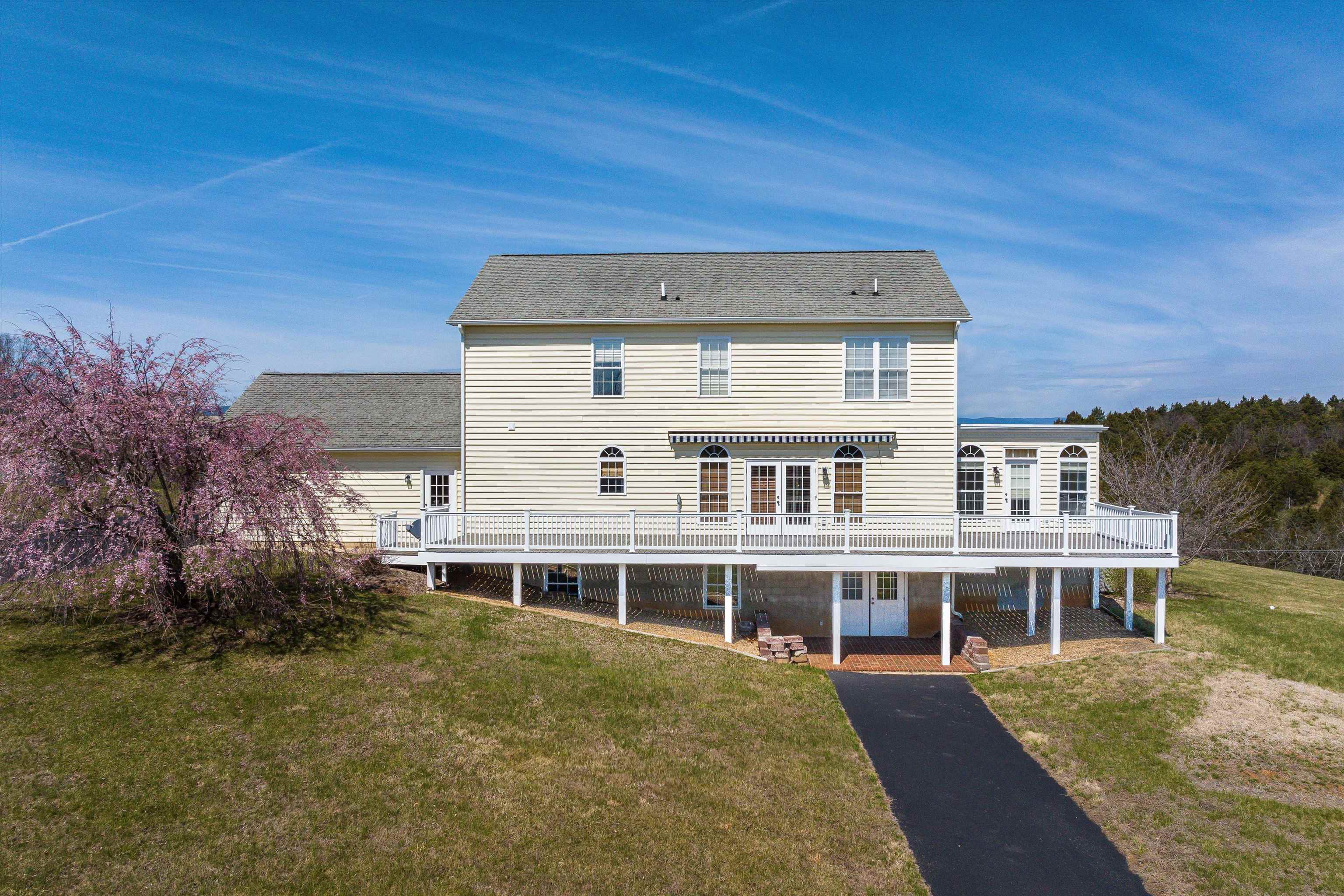 2178 CHURCHVILLE AVE, STAUNTON, Virginia 24401, 3 Bedrooms Bedrooms, ,2 BathroomsBathrooms,Residential,2178 CHURCHVILLE AVE,674956 MLS # 674956