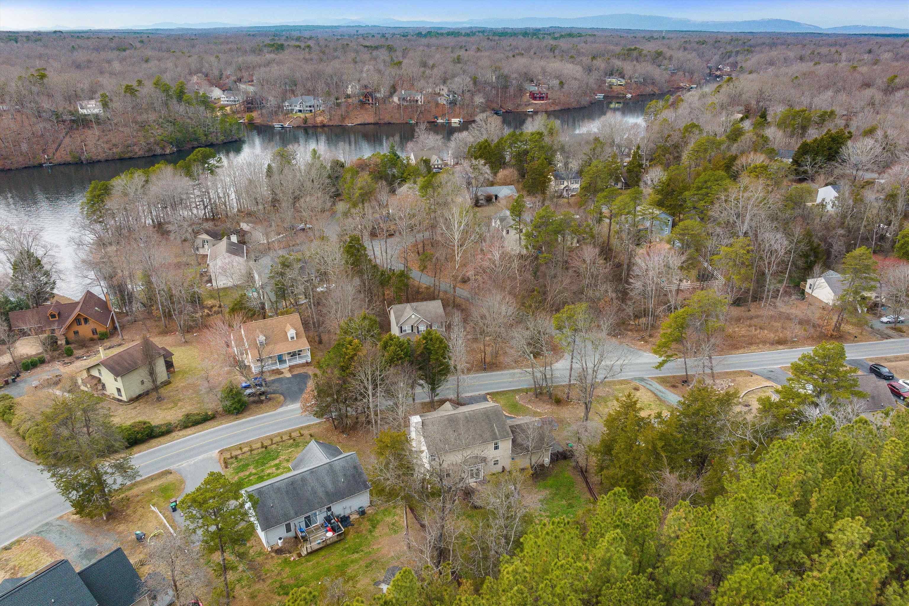 773 JEFFERSON DR, PALMYRA, Virginia 22963, 3 Bedrooms Bedrooms, ,2 BathroomsBathrooms,Residential,773 JEFFERSON DR,674961 MLS # 674961