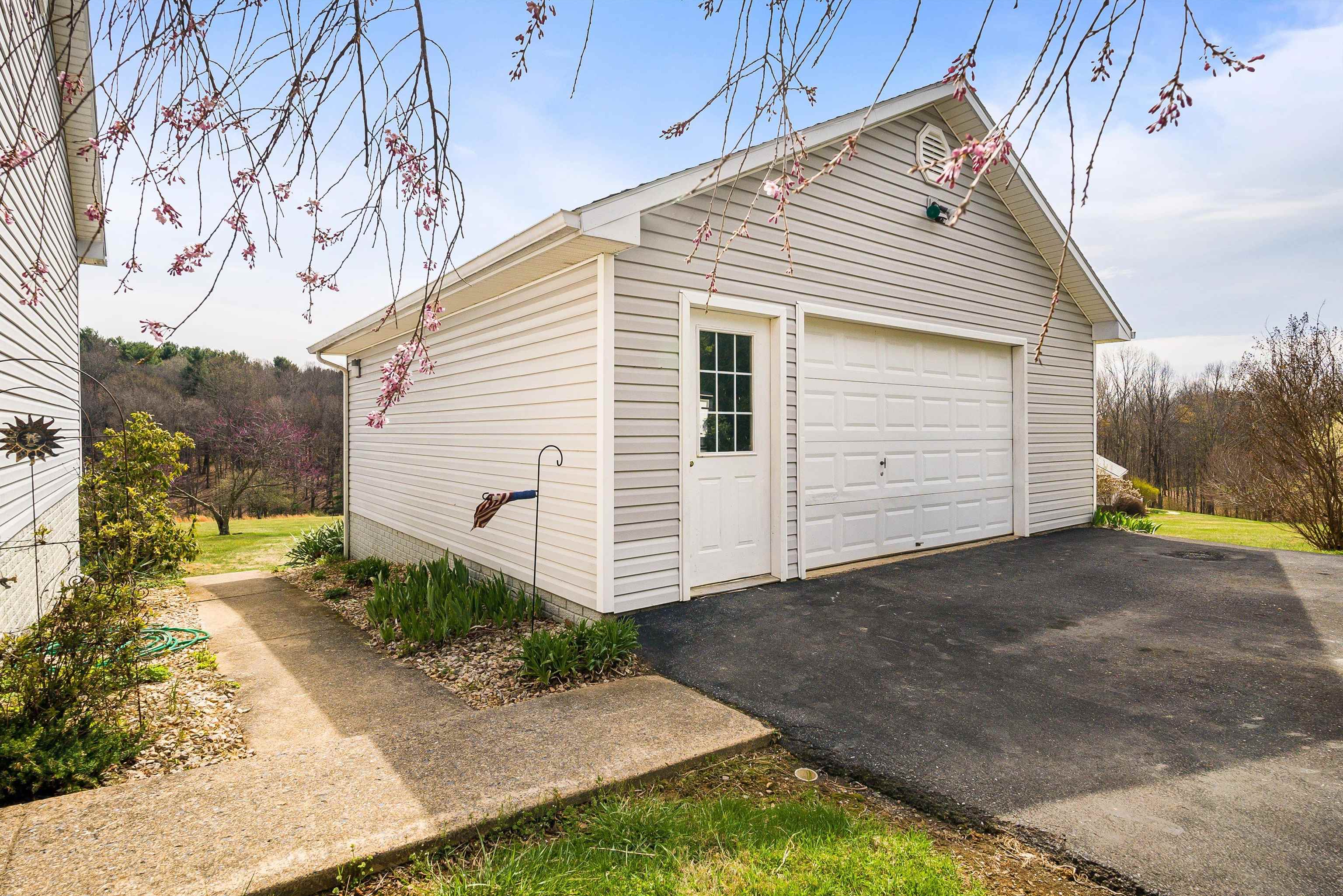 259 TALIAFERRO DR, CHURCHVILLE, Virginia 24421, 3 Bedrooms Bedrooms, ,2 BathroomsBathrooms,Residential,259 TALIAFERRO DR,674963 MLS # 674963