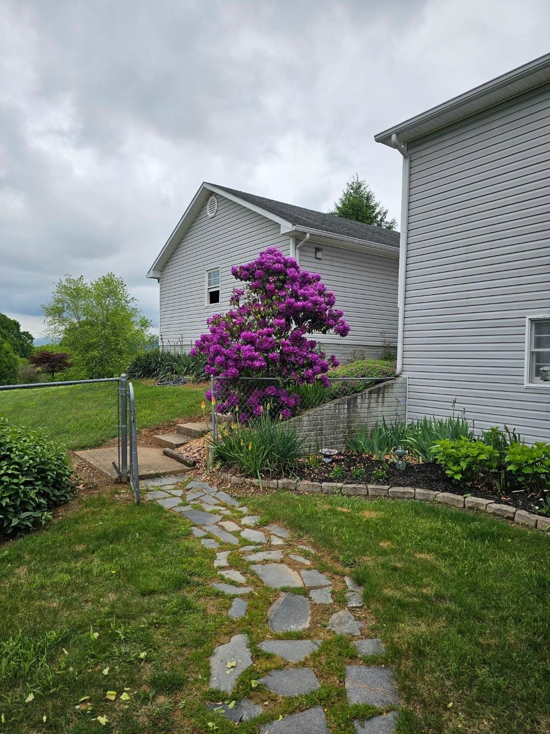 259 TALIAFERRO DR, CHURCHVILLE, Virginia 24421, 3 Bedrooms Bedrooms, ,2 BathroomsBathrooms,Residential,259 TALIAFERRO DR,674963 MLS # 674963