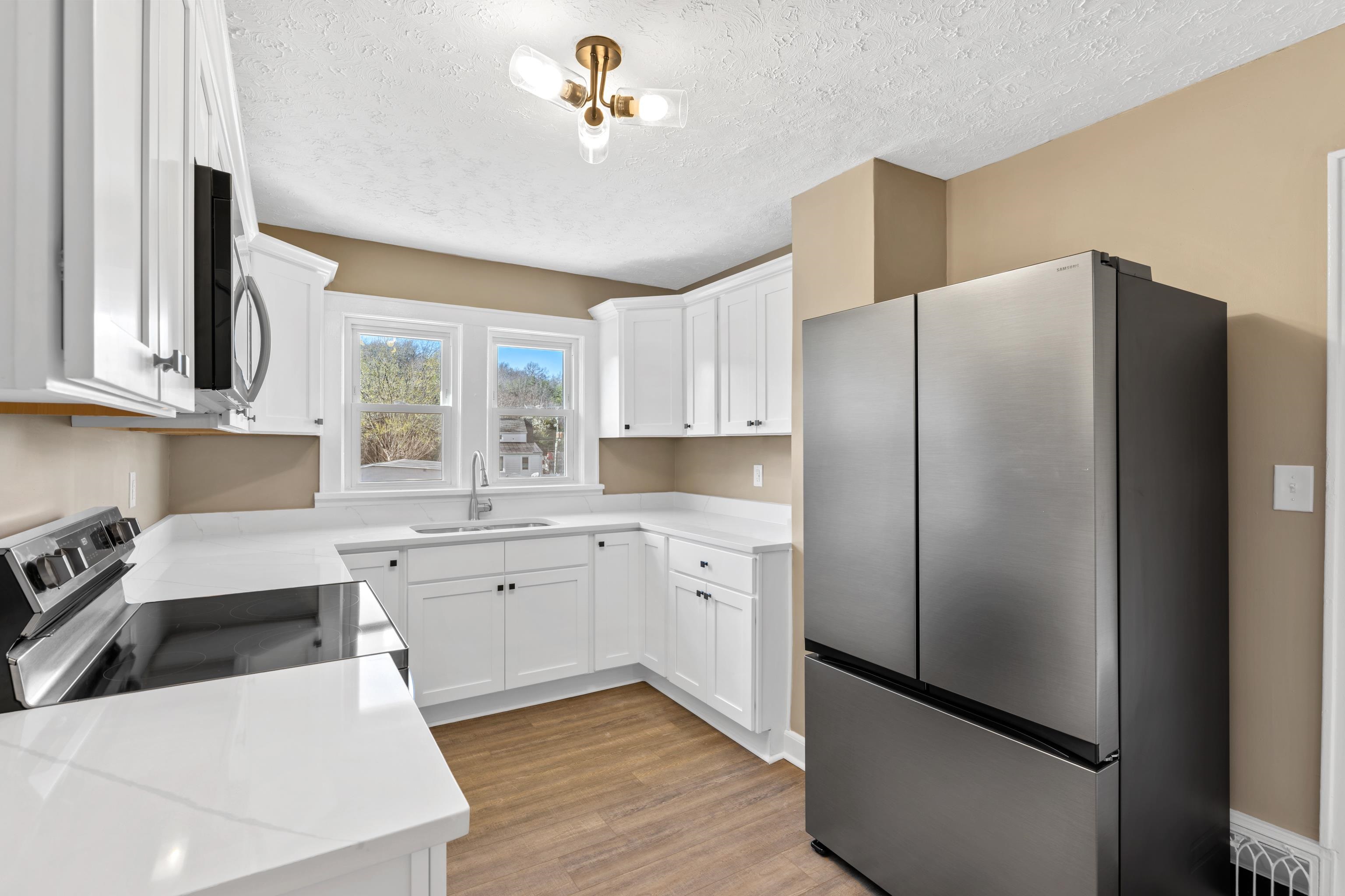 14 MULBERRY ST, STAUNTON, Virginia 24401, 4 Bedrooms Bedrooms, ,2 BathroomsBathrooms,Residential,14 MULBERRY ST,674965 MLS # 674965