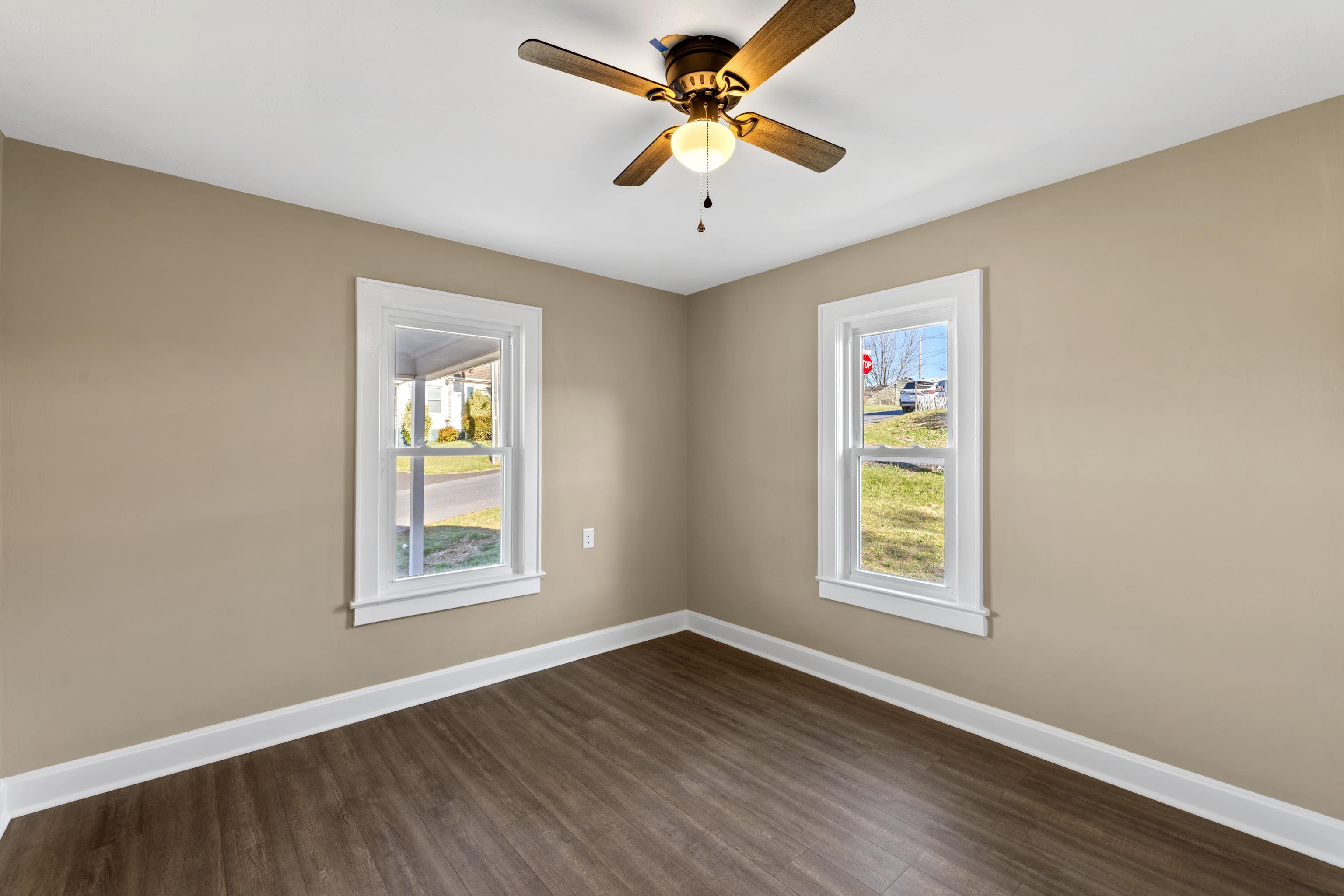 14 MULBERRY ST, STAUNTON, Virginia 24401, 4 Bedrooms Bedrooms, ,2 BathroomsBathrooms,Residential,14 MULBERRY ST,674965 MLS # 674965