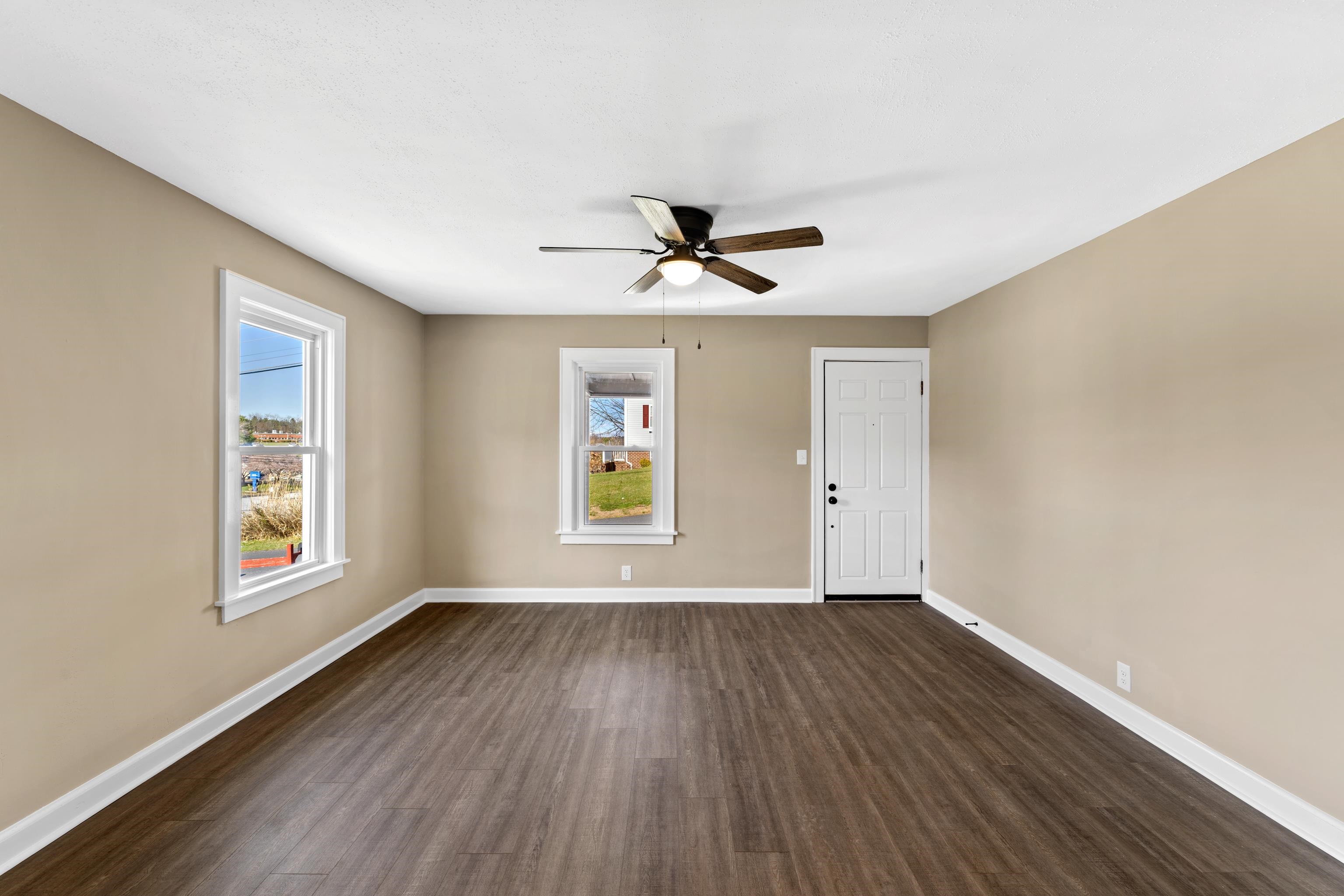 14 MULBERRY ST, STAUNTON, Virginia 24401, 4 Bedrooms Bedrooms, ,2 BathroomsBathrooms,Residential,14 MULBERRY ST,674965 MLS # 674965